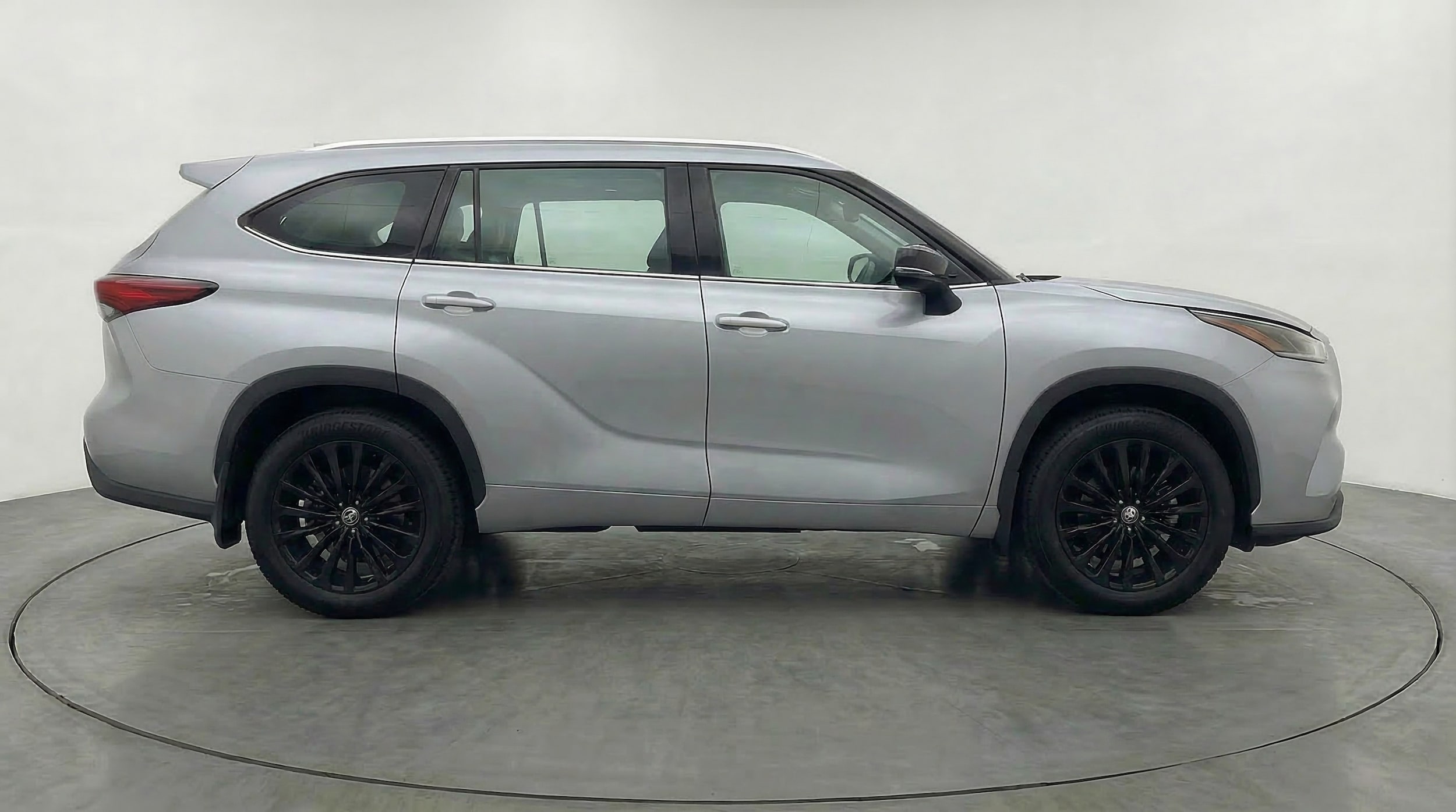 Thumbnail: 2025 Toyota Highlander - 8