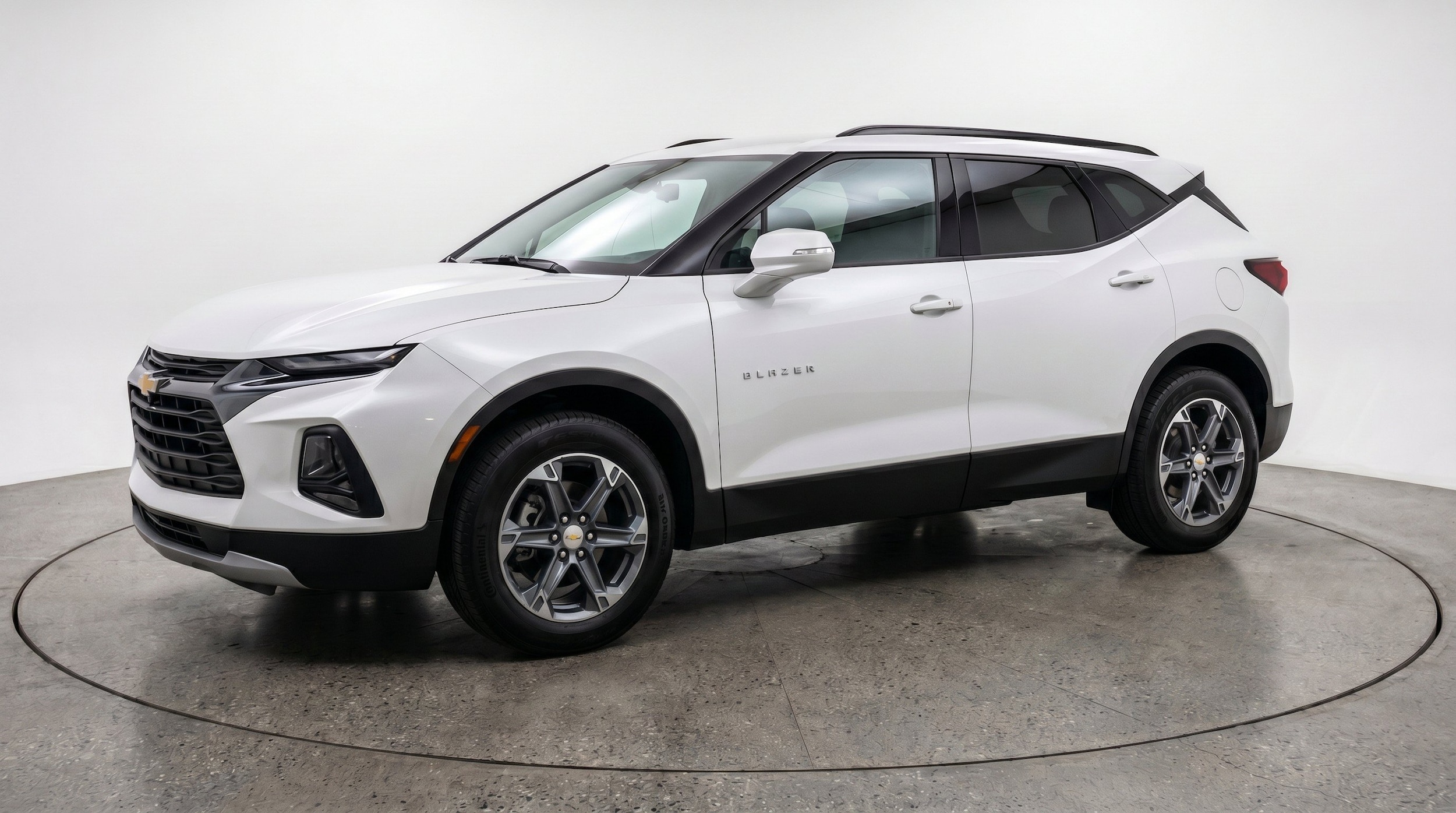 Thumbnail: 2026 Chevrolet Blazer - 3
