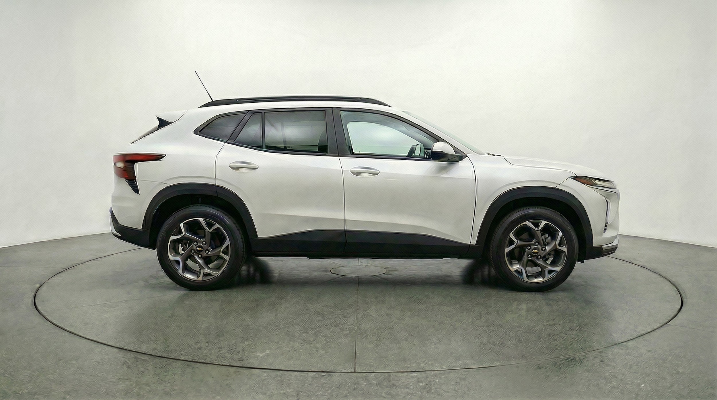 Thumbnail: 2025 Chevrolet Trax - 11