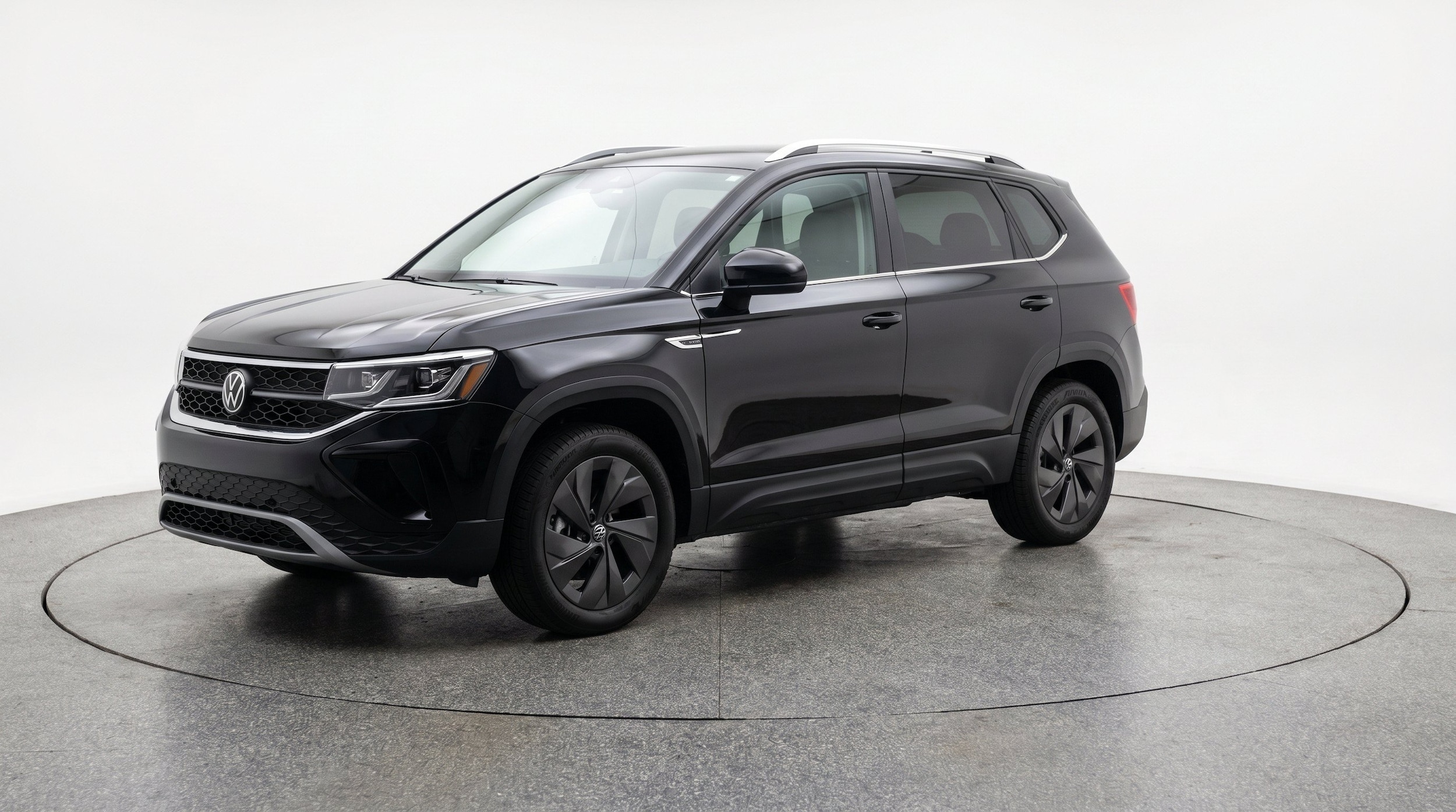 Thumbnail: 2026 Volkswagen Taos - 3