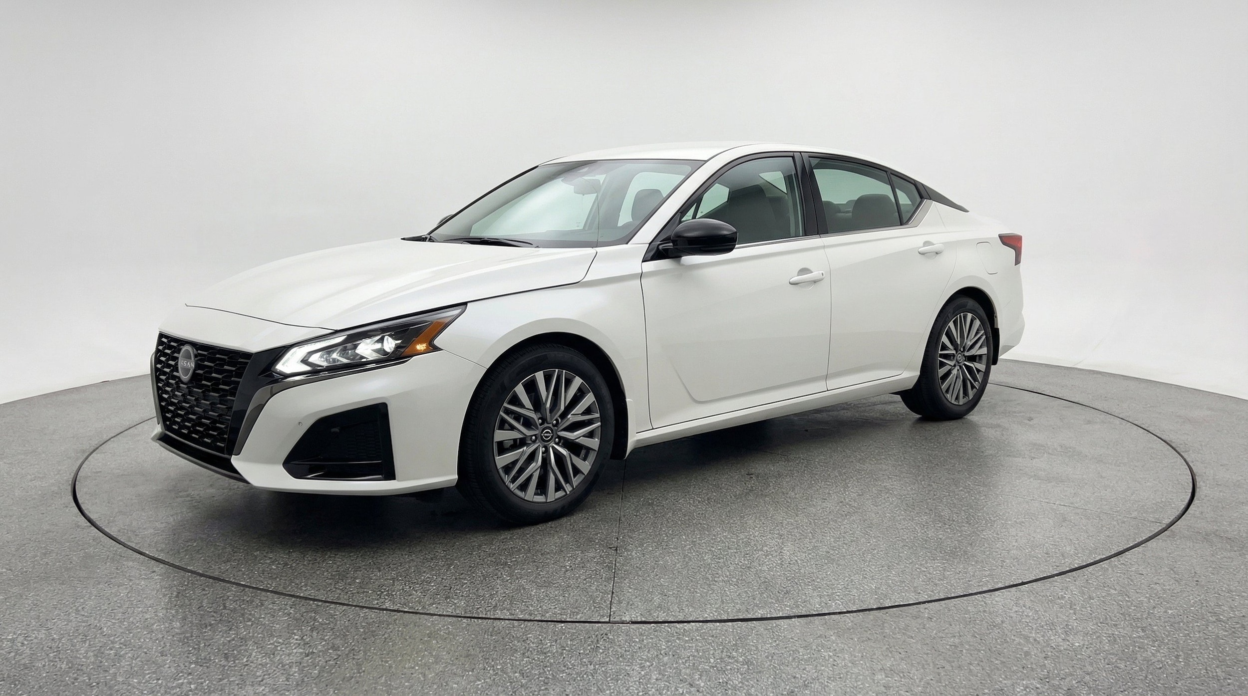 Thumbnail: 2026 Nissan Altima - 3