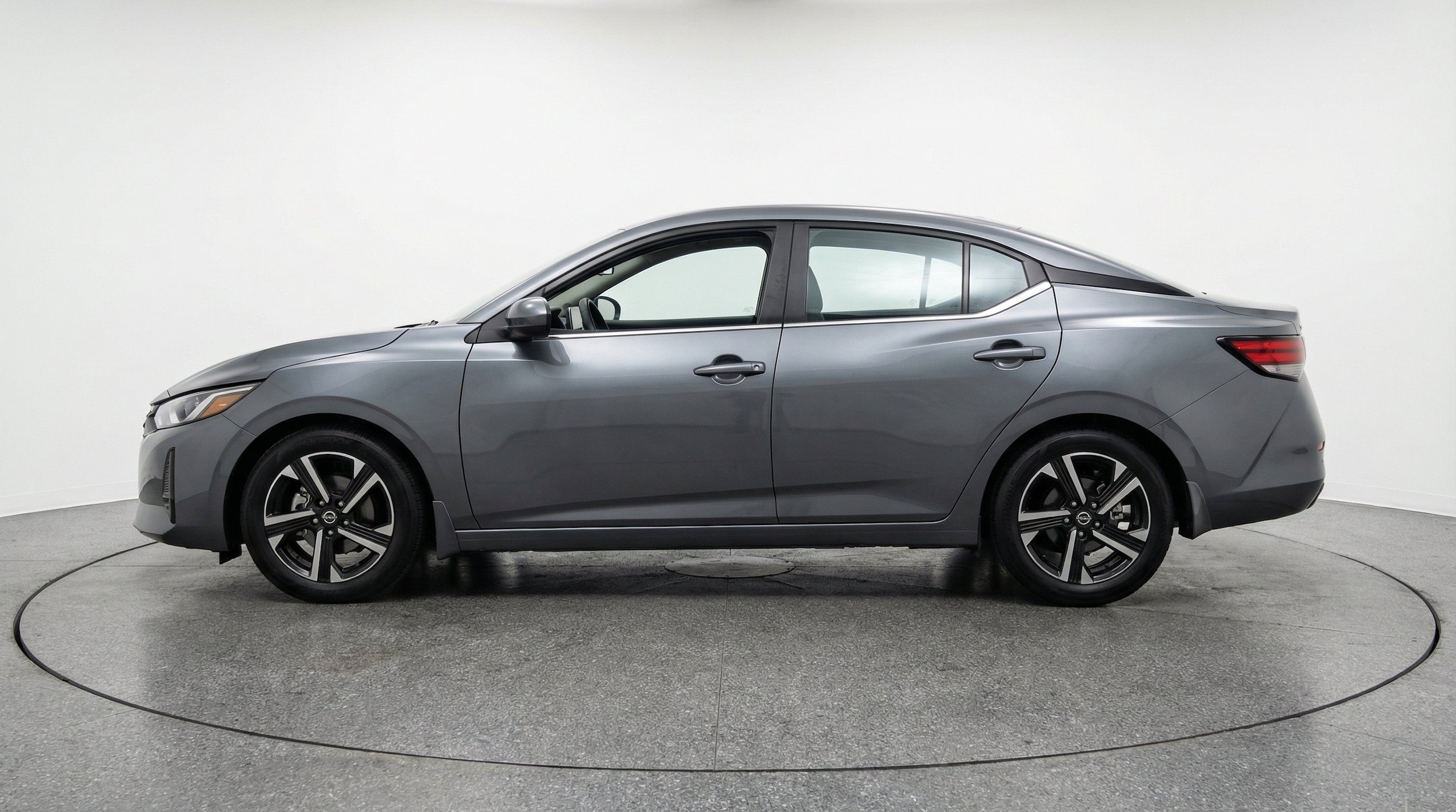 Thumbnail: 2025 Nissan Sentra - 5