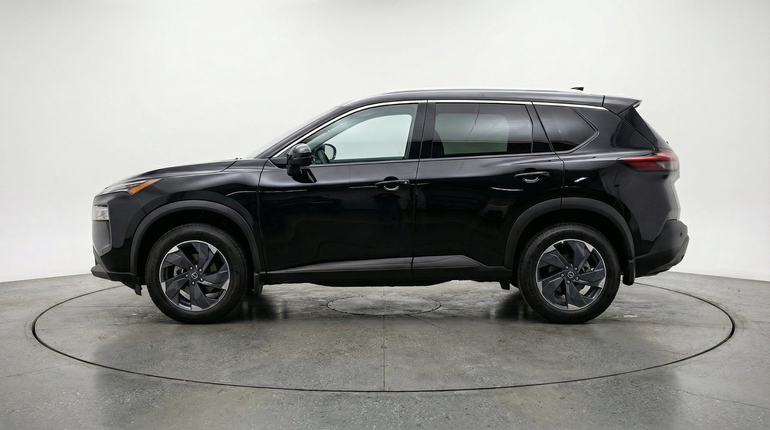 Thumbnail: 2025 Nissan Rogue - 5