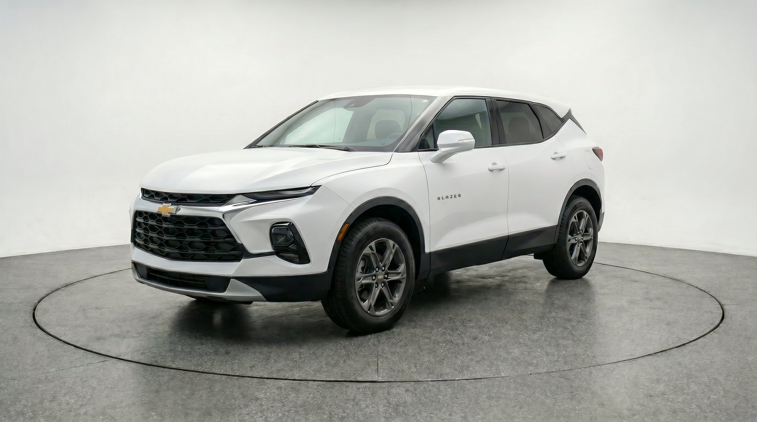 Thumbnail: 2026 Chevrolet Blazer - 3