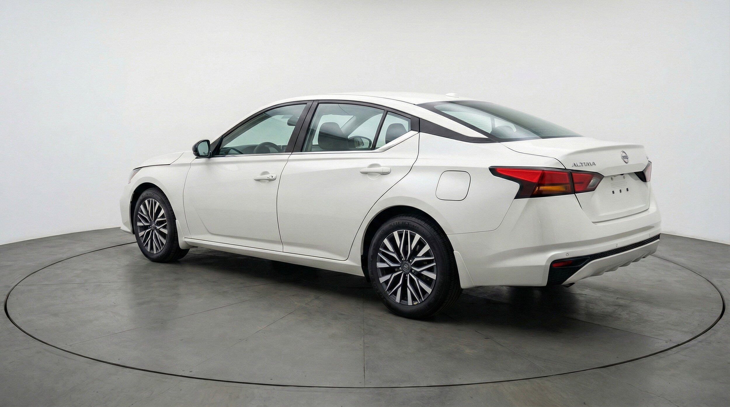 Thumbnail: 2025 Nissan Altima - 6