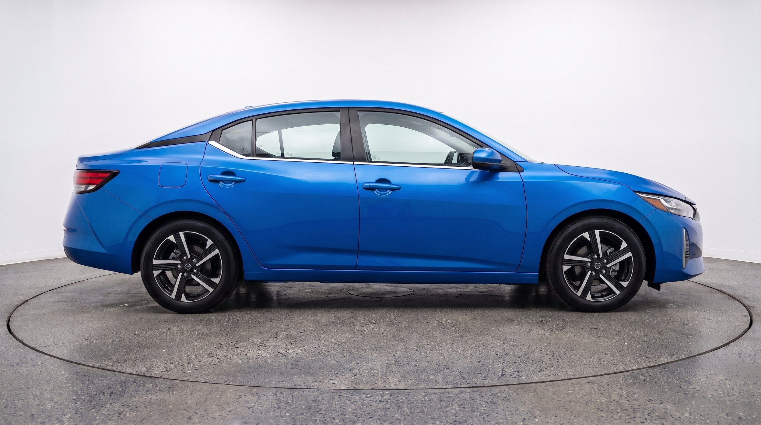 Thumbnail: 2025 Nissan Sentra - 11