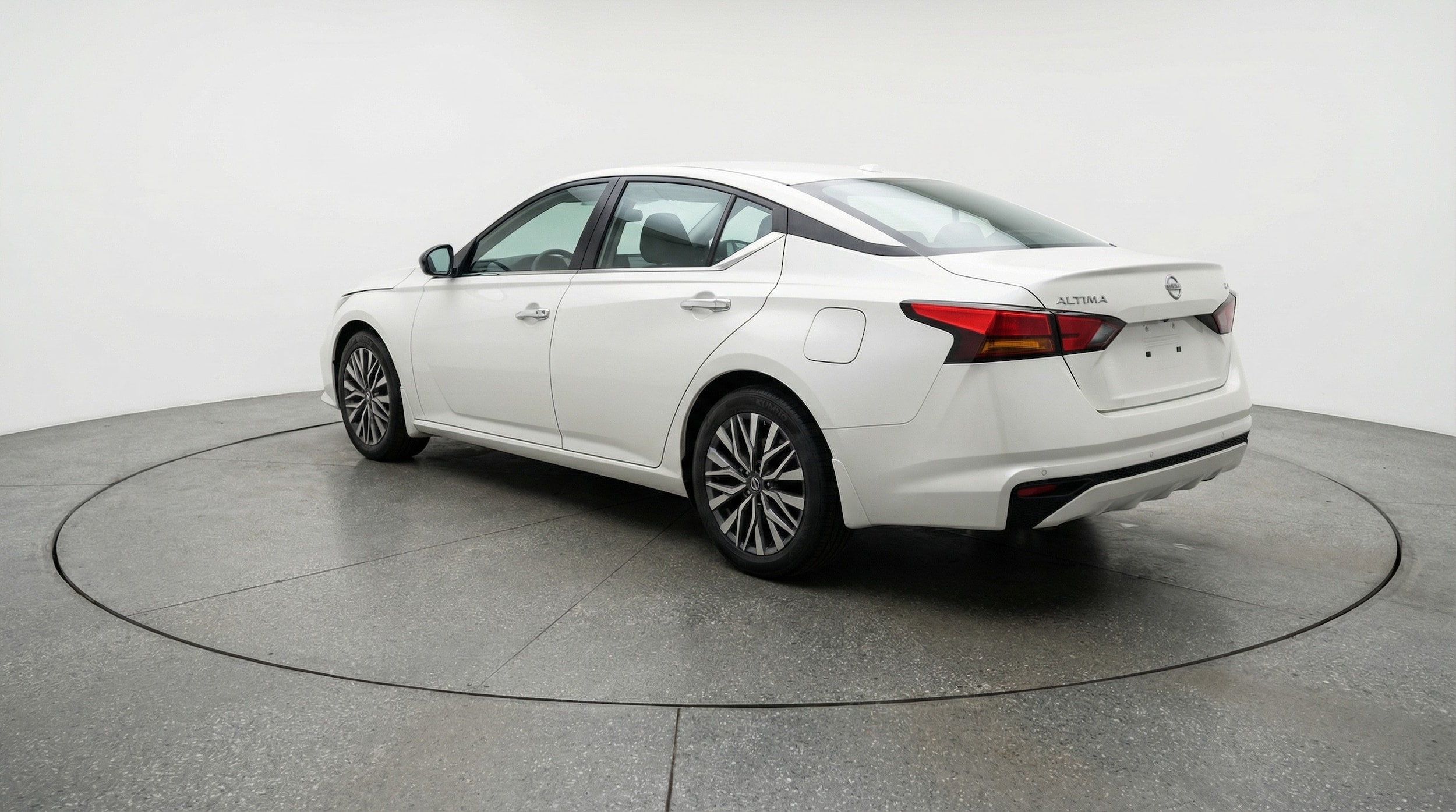 Thumbnail: 2025 Nissan Altima - 5