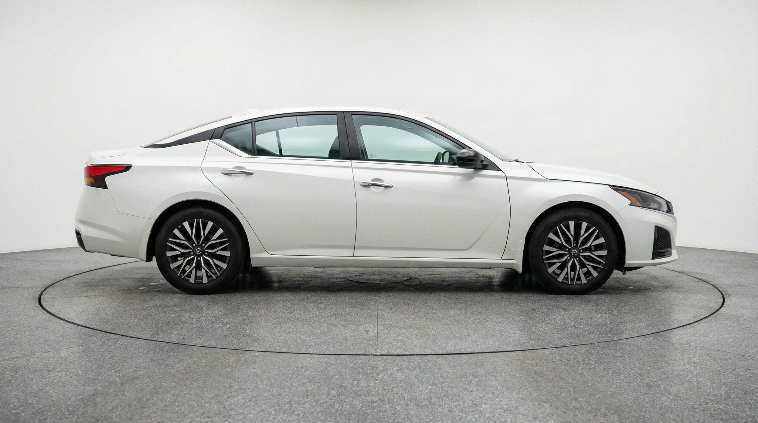 Thumbnail: 2025 Nissan Altima - 11
