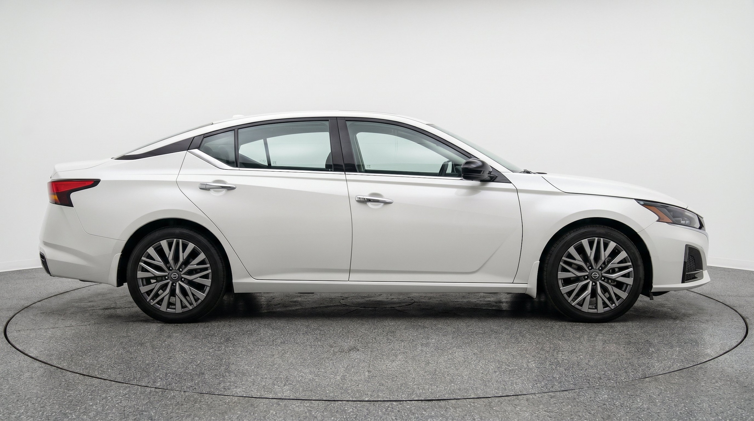 Thumbnail: 2025 Nissan Altima - 11