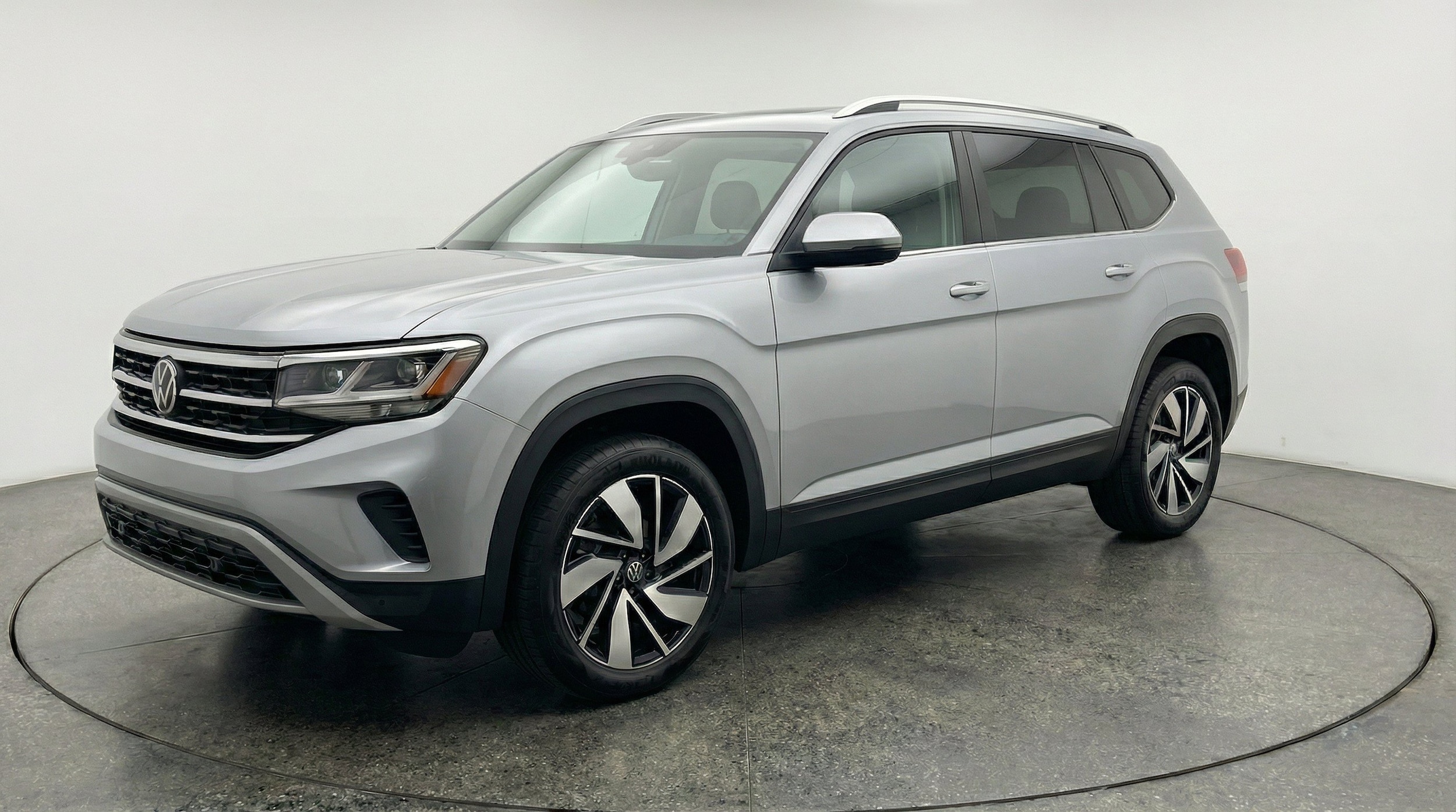 Thumbnail: 2026 Volkswagen Atlas - 3