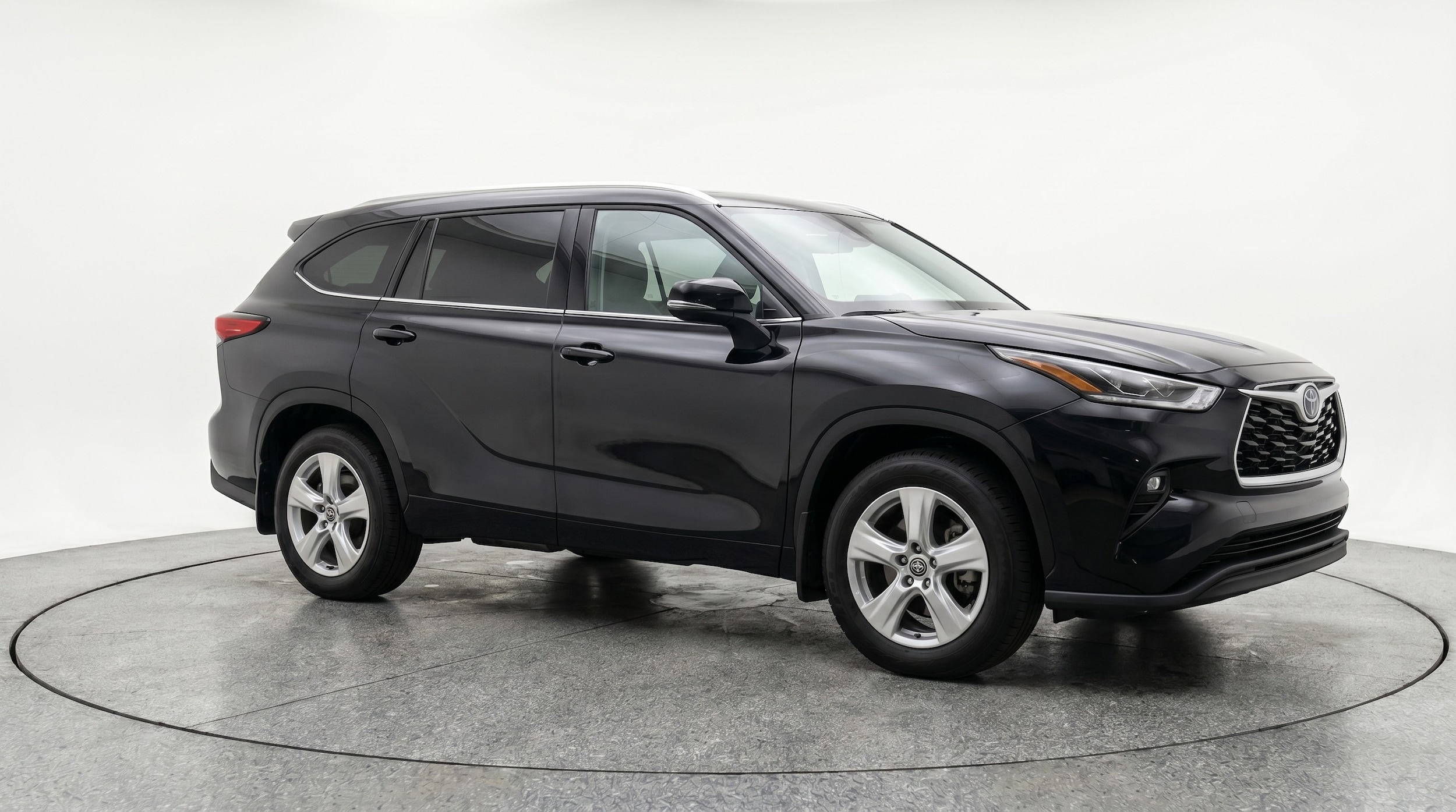 Thumbnail: 2025 Toyota Highlander - 1