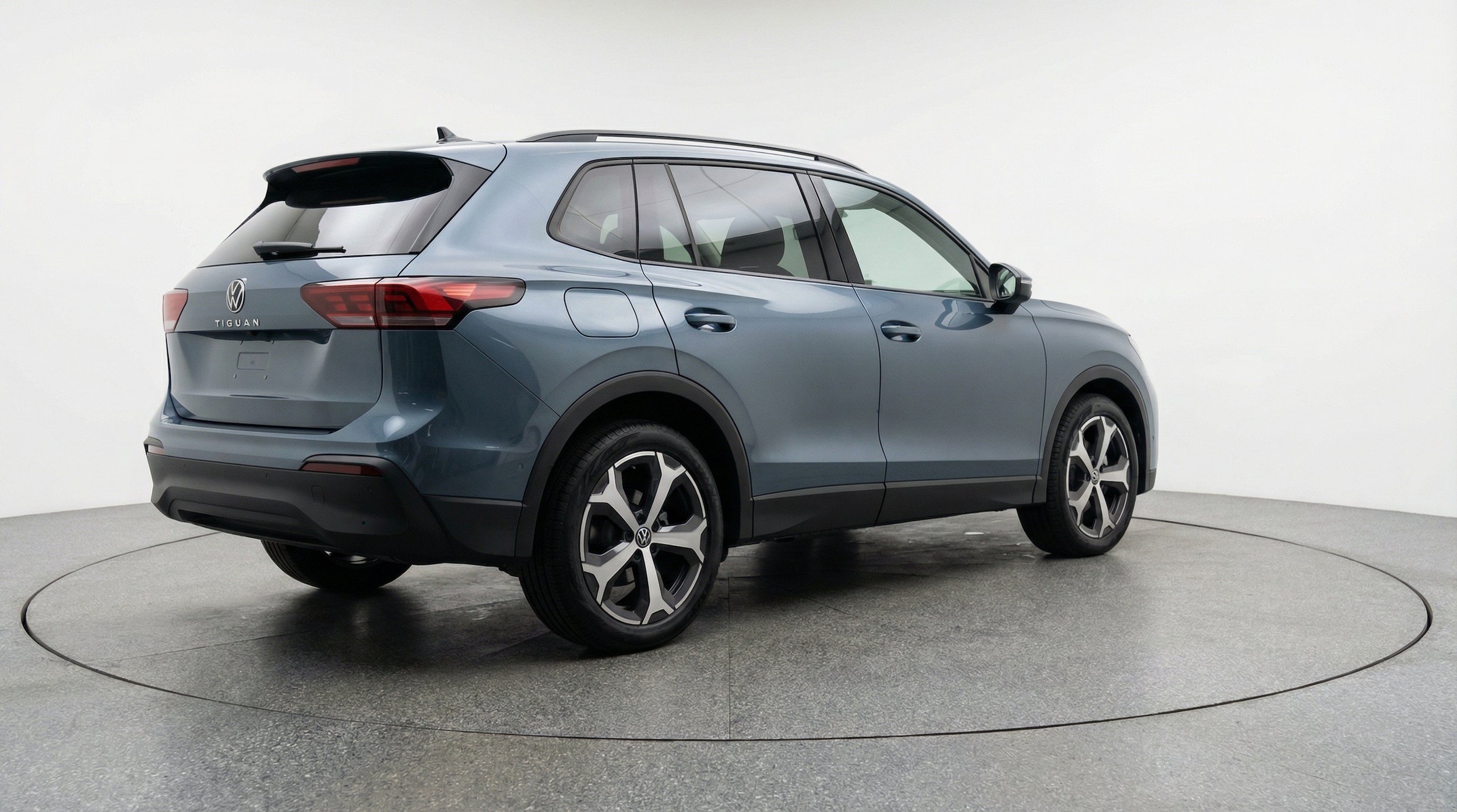 Thumbnail: 2026 Volkswagen Tiguan - 9