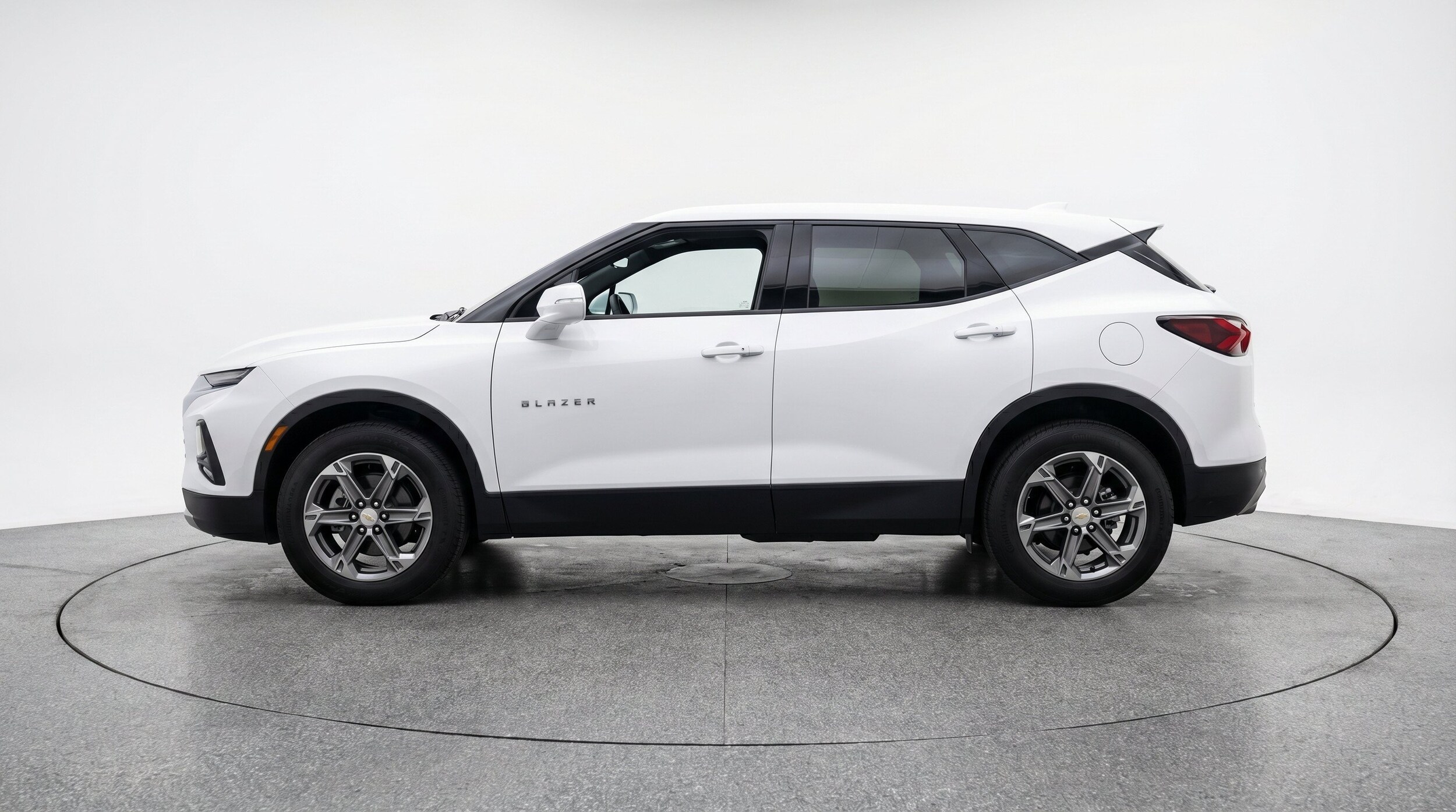 Thumbnail: 2025 Chevrolet Blazer - 5