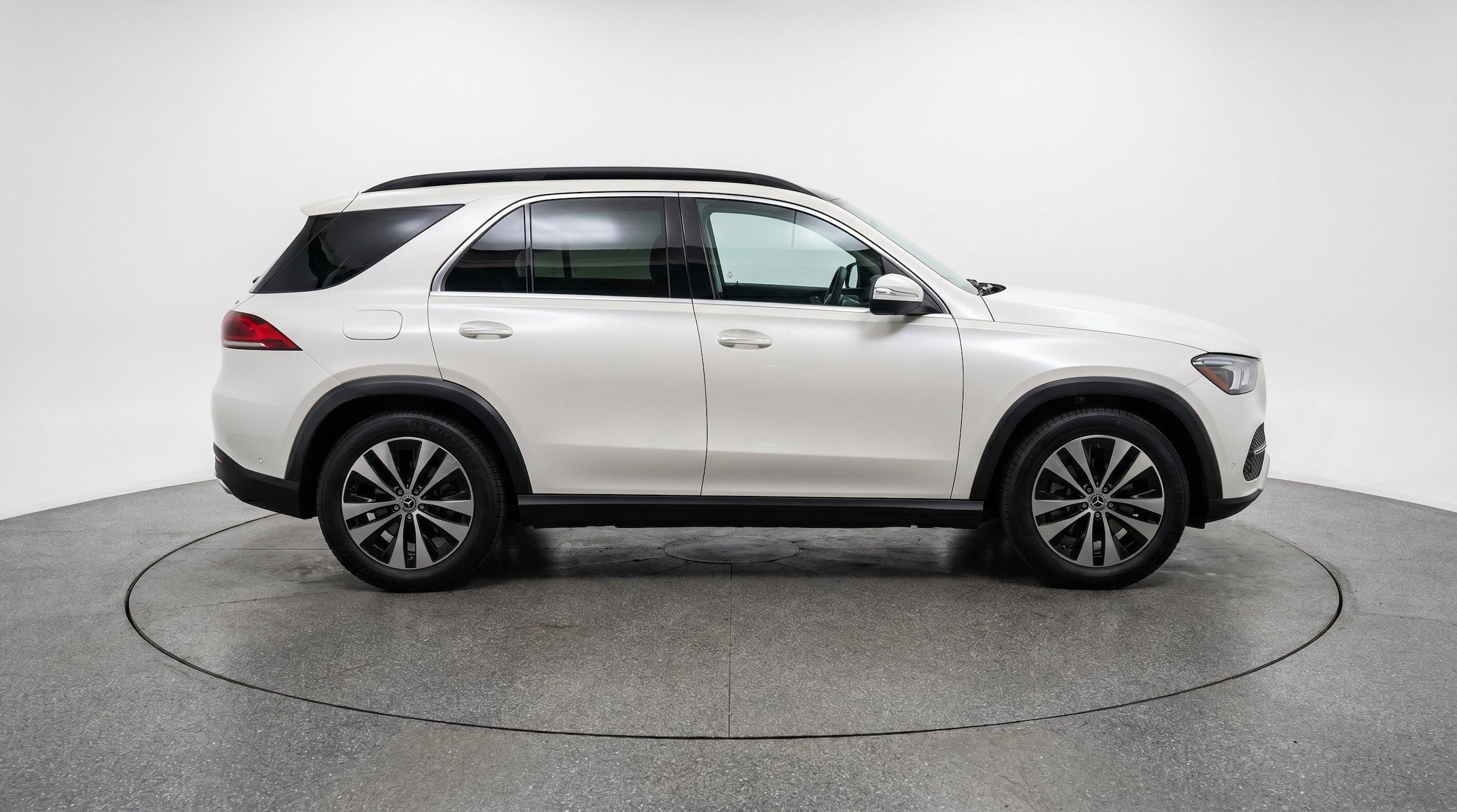 Thumbnail: 2026 Mercedes-Benz GLE - 11