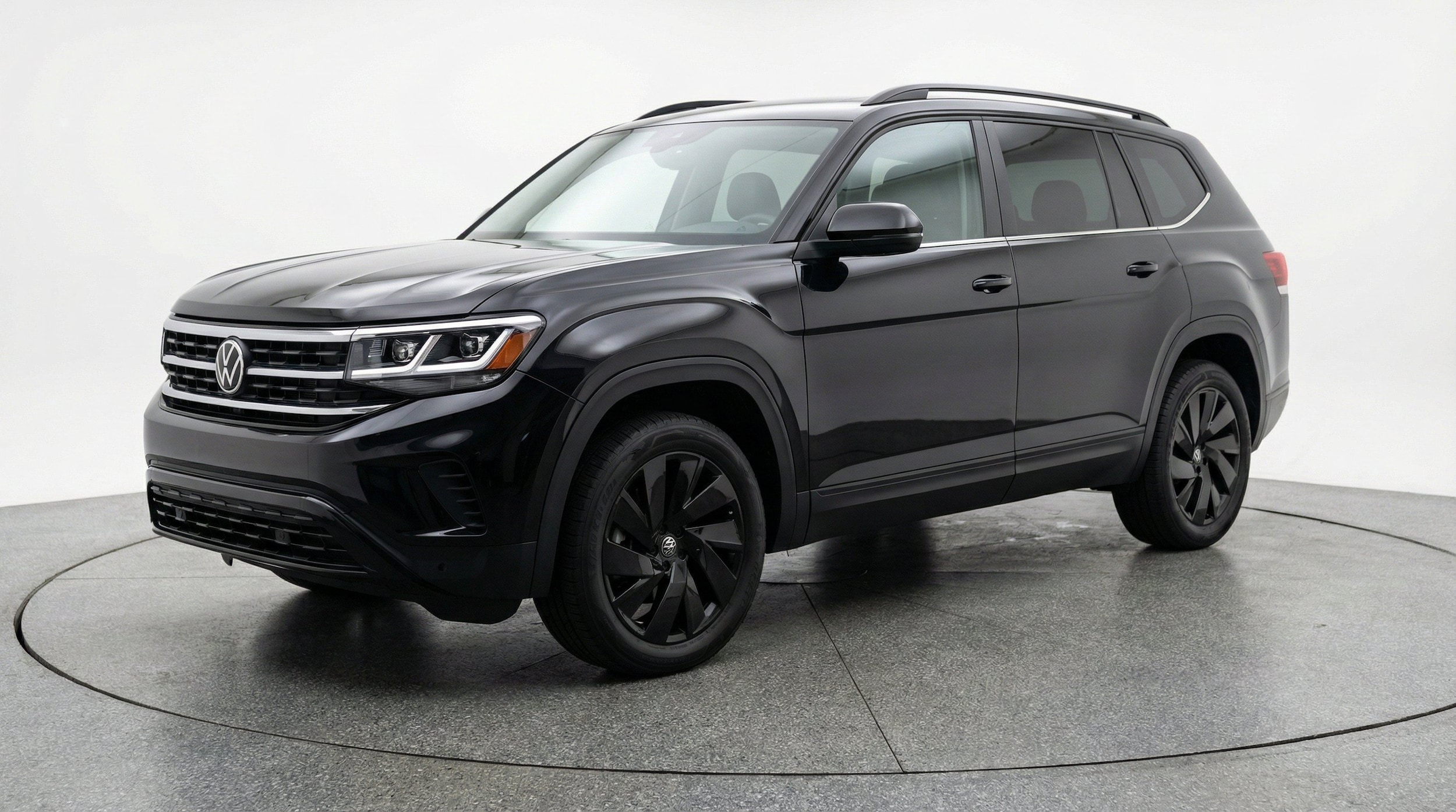 Thumbnail: 2026 Volkswagen Atlas - 3