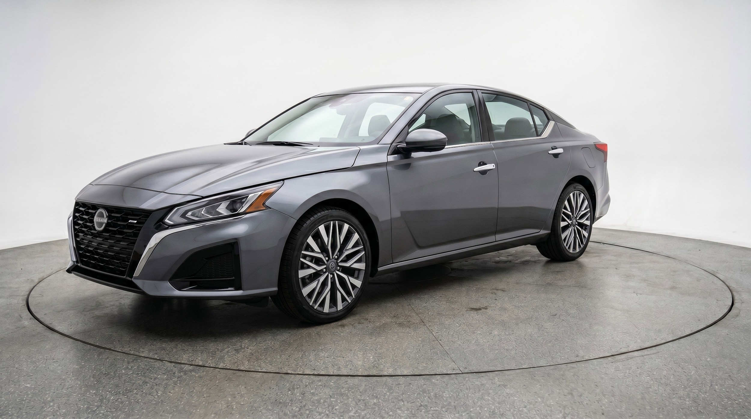 Thumbnail: 2025 Nissan Altima - 3
