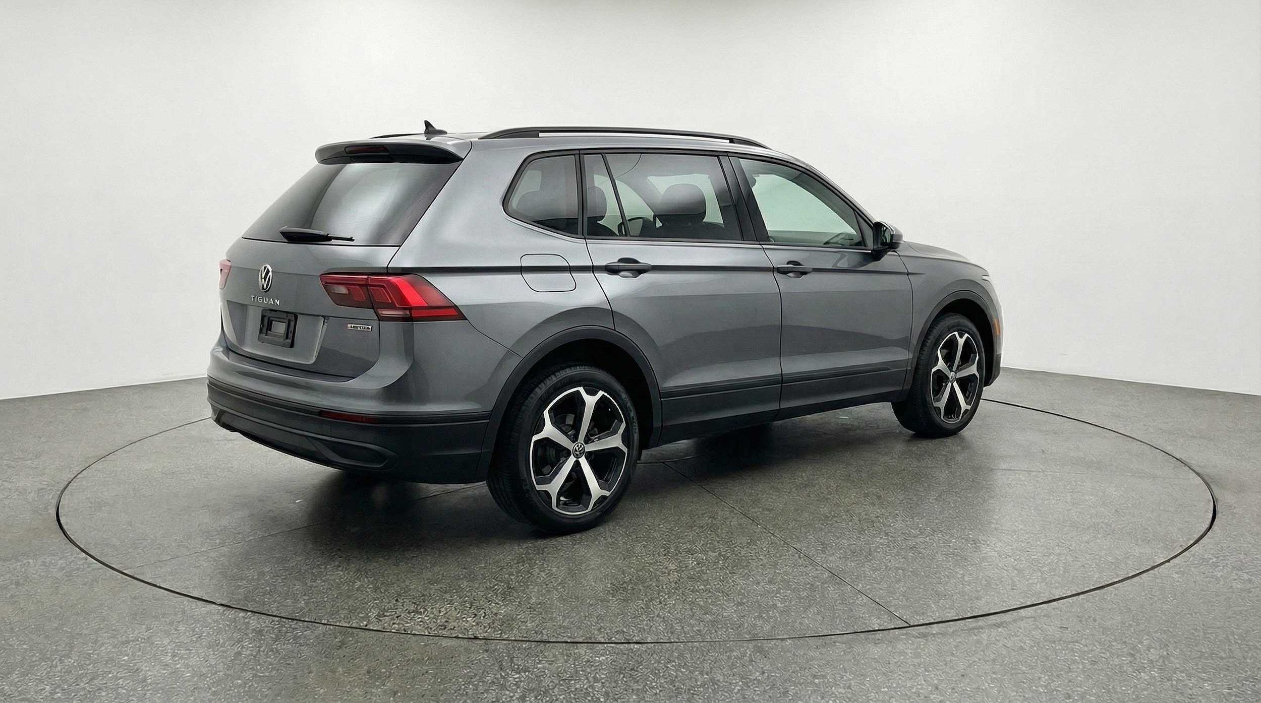 Thumbnail: 2026 Volkswagen Tiguan - 9