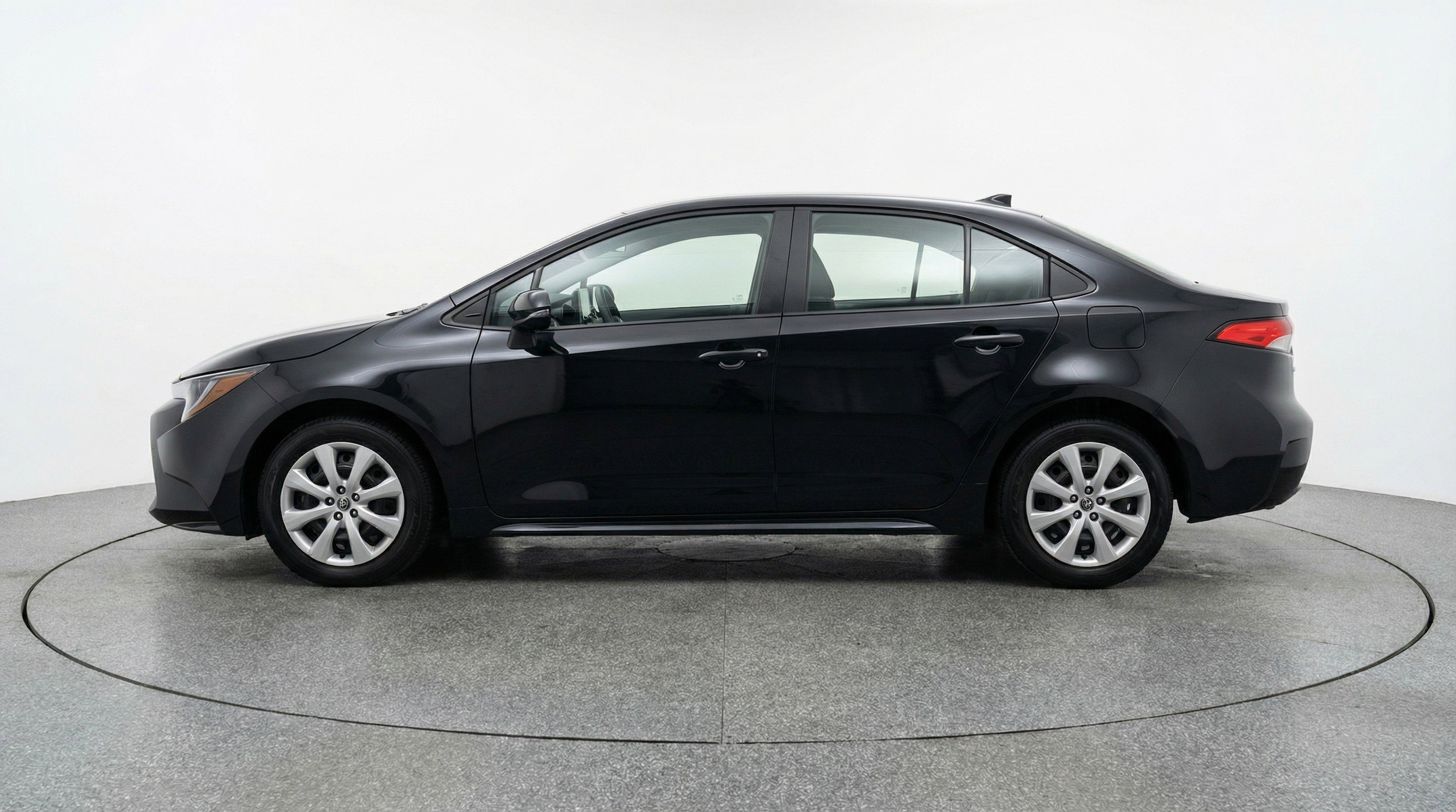 Thumbnail: 2025 Toyota Corolla - 5