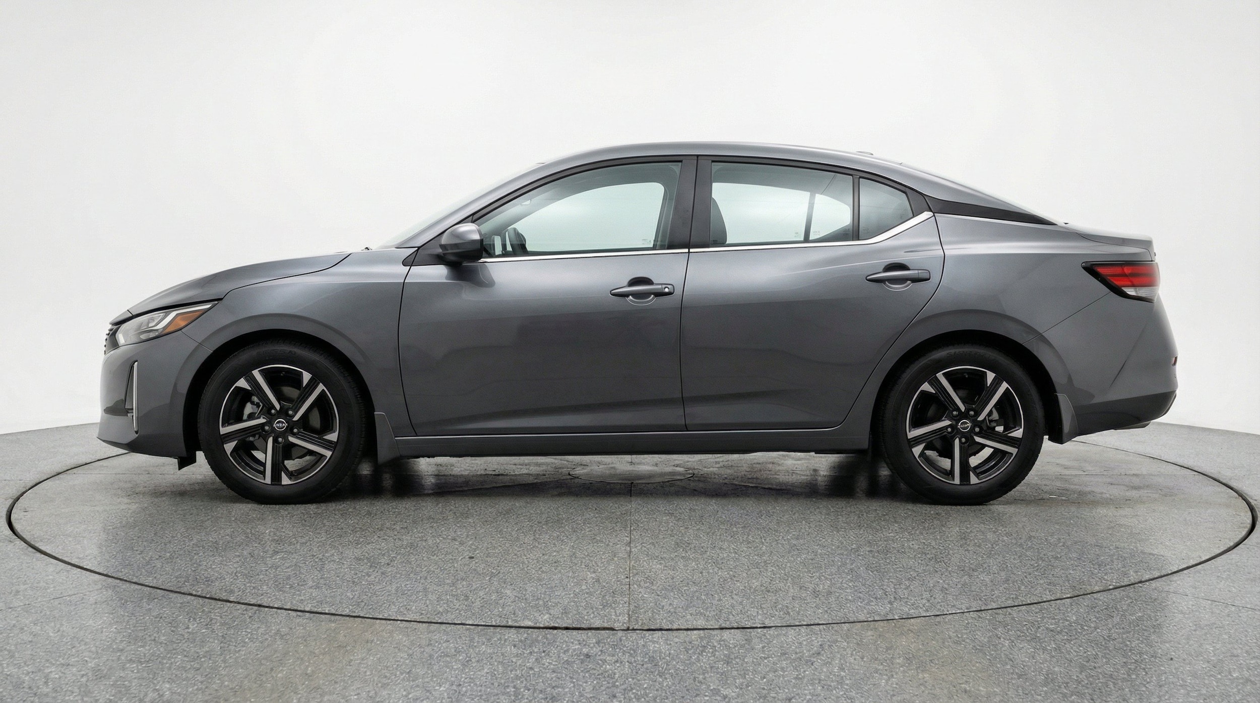 Thumbnail: 2025 Nissan Sentra - 5