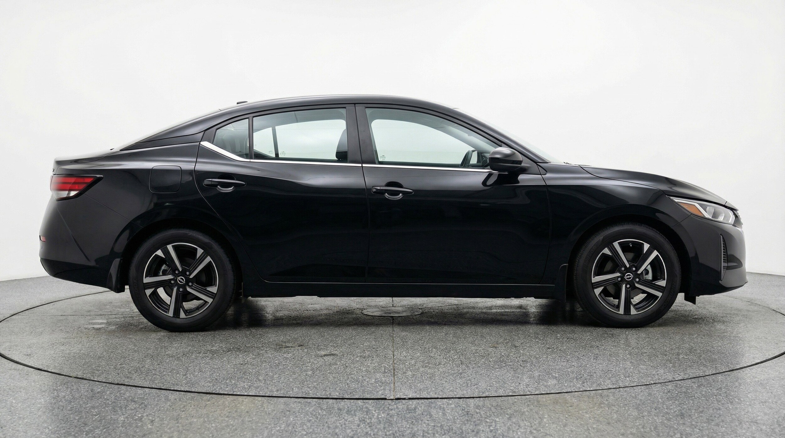 Thumbnail: 2025 Nissan Sentra - 11
