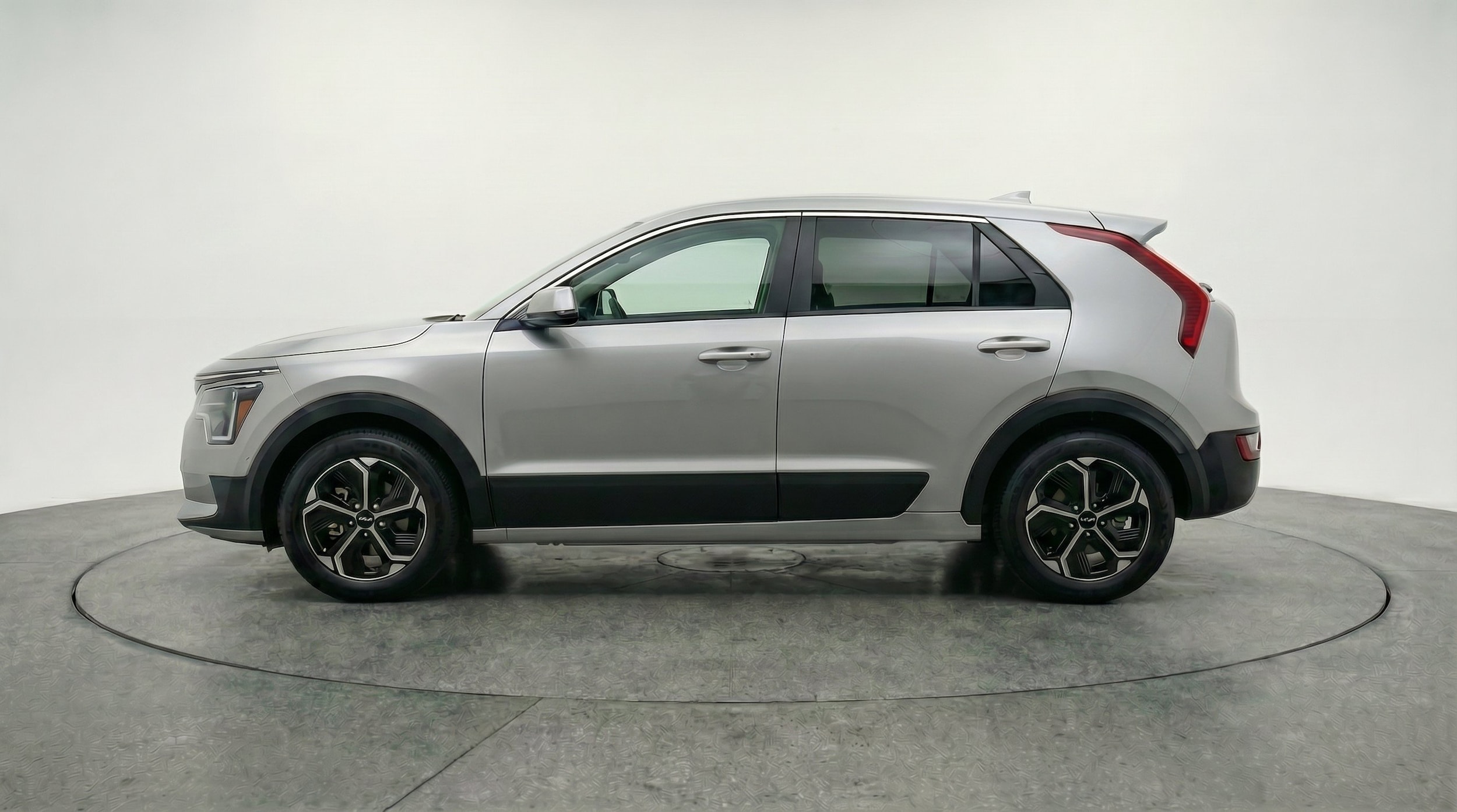 Thumbnail: 2026 Kia Niro - 5