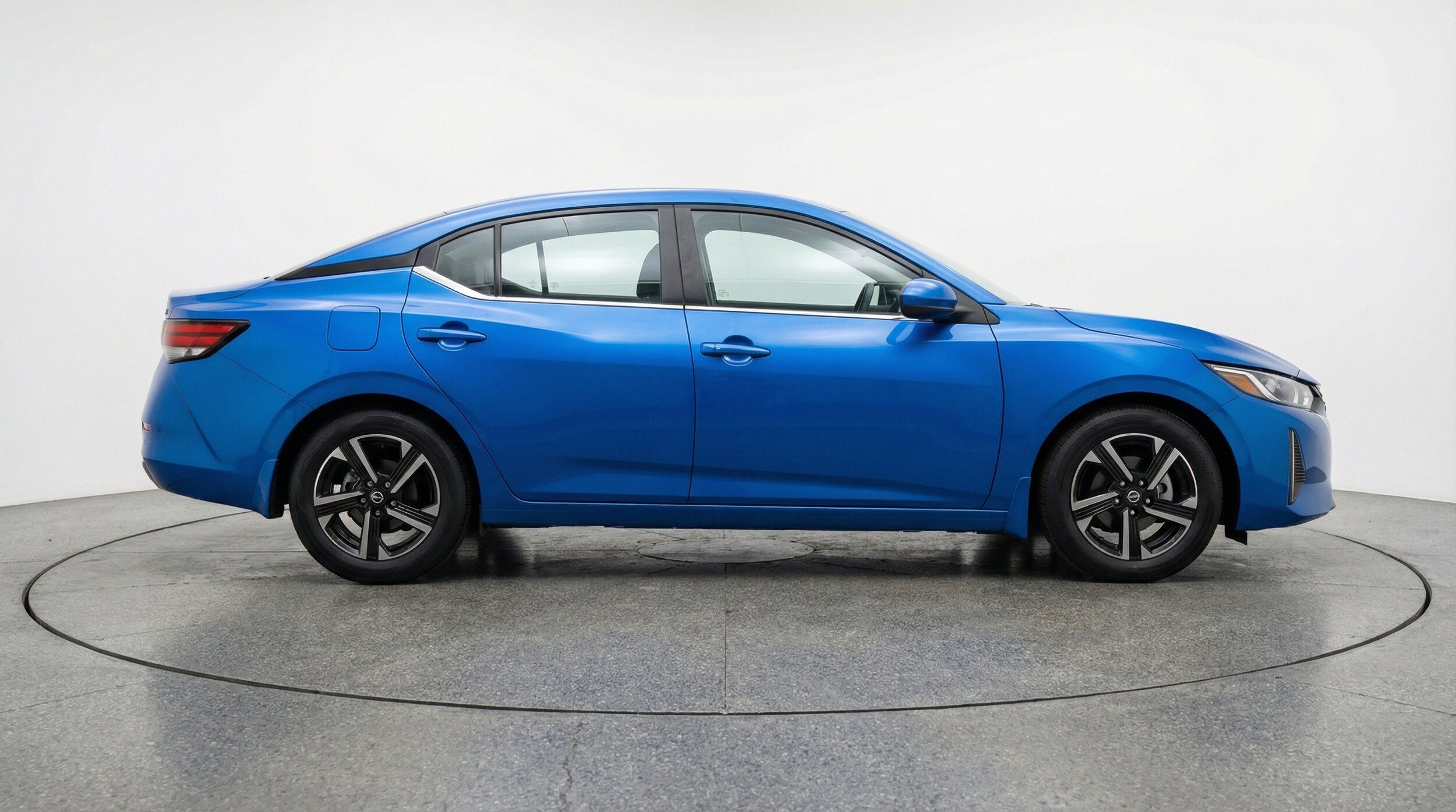 Thumbnail: 2025 Nissan Sentra - 11