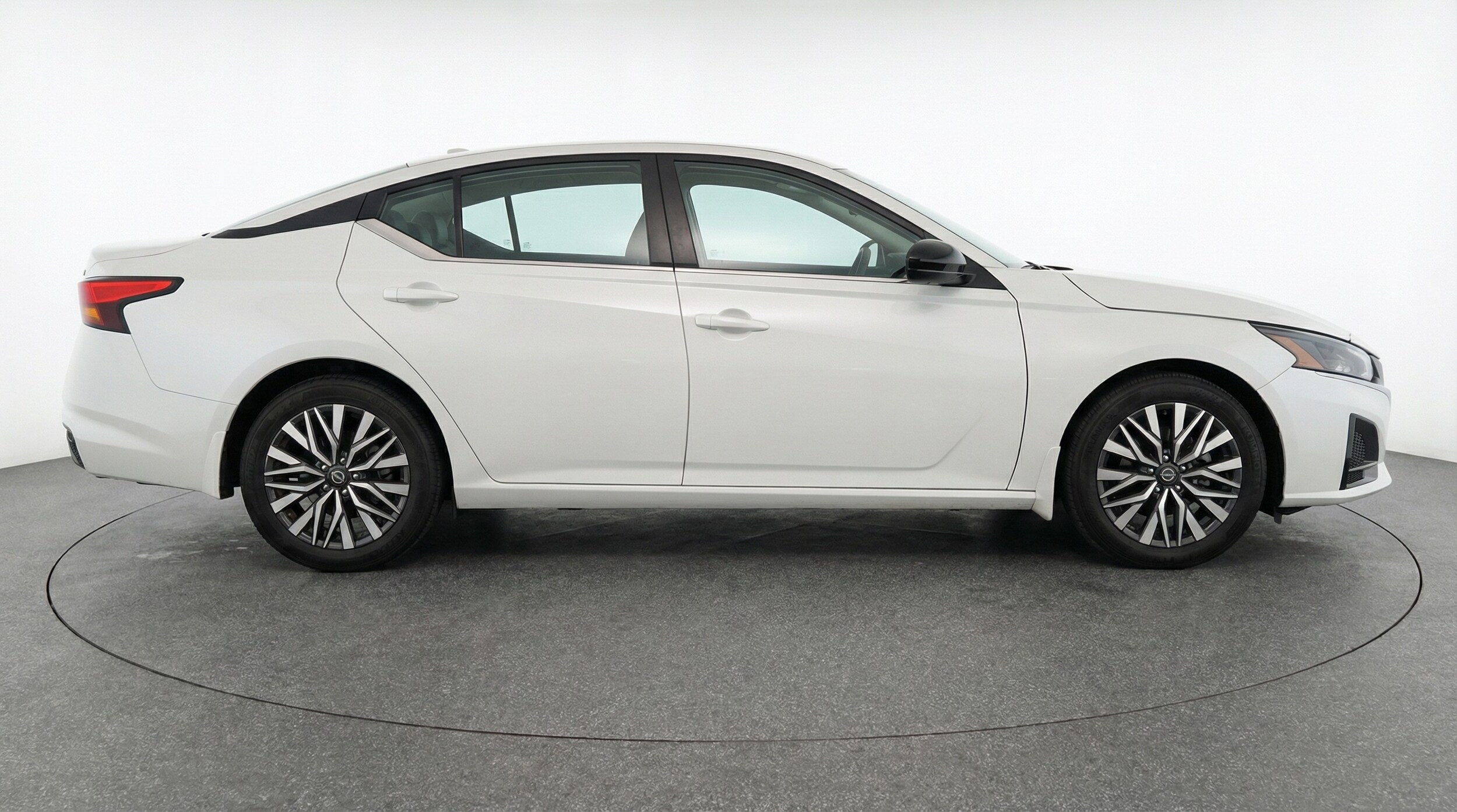Thumbnail: 2025 Nissan Altima - 8