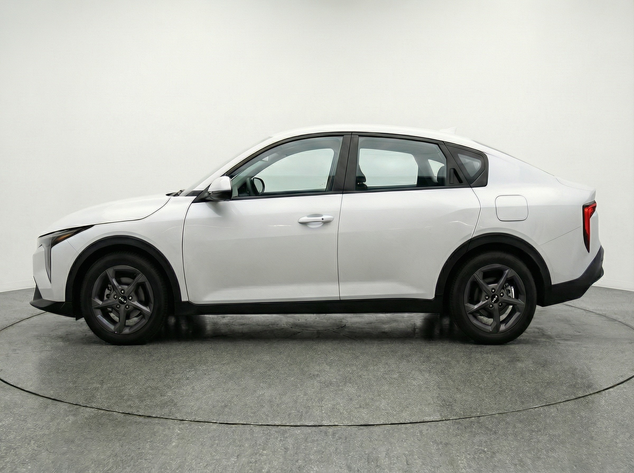 Thumbnail: 2025 Kia K4 - 4