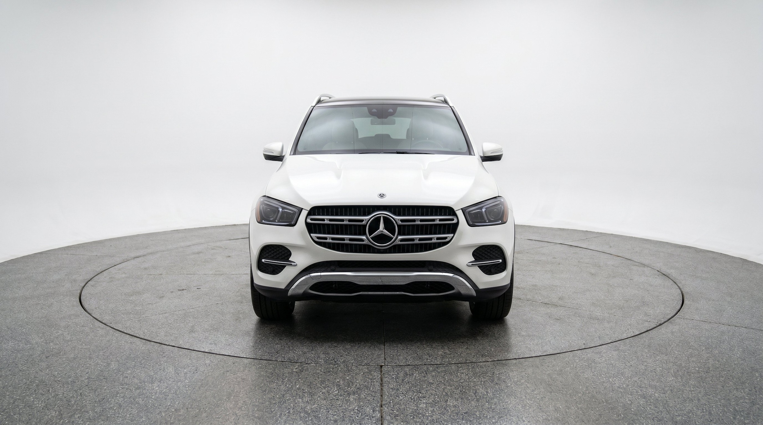 Thumbnail: 2026 Mercedes-Benz GLE - 2