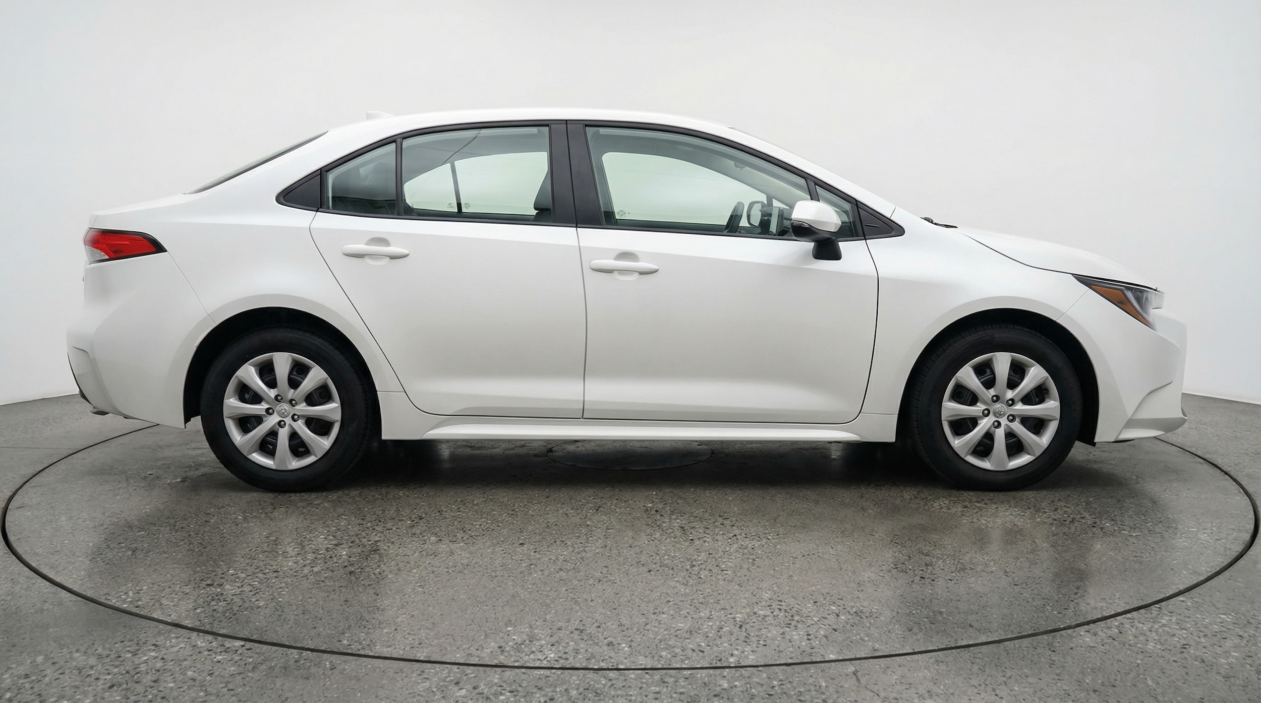 Thumbnail: 2025 Toyota Corolla - 8