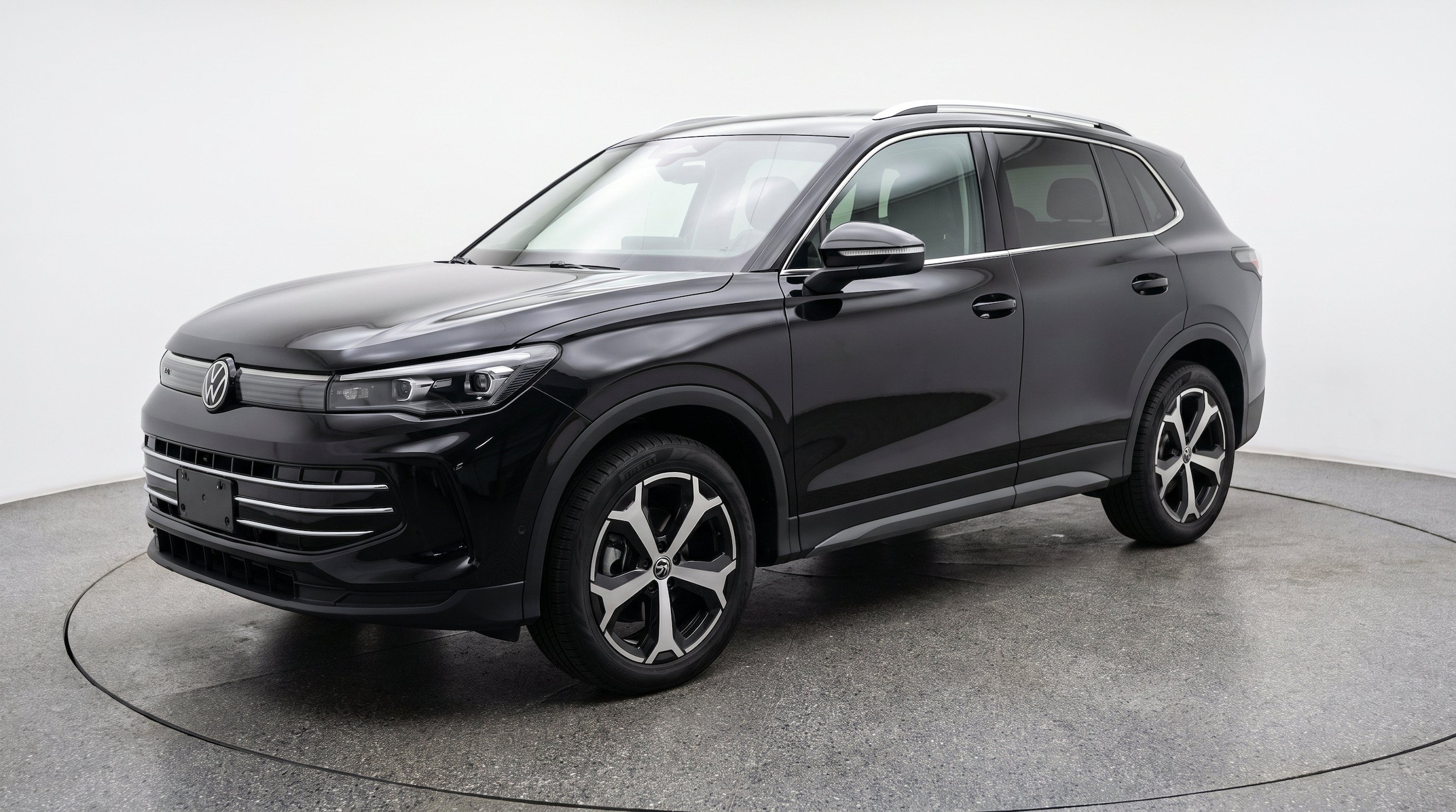 Thumbnail: 2026 Volkswagen Tiguan - 3