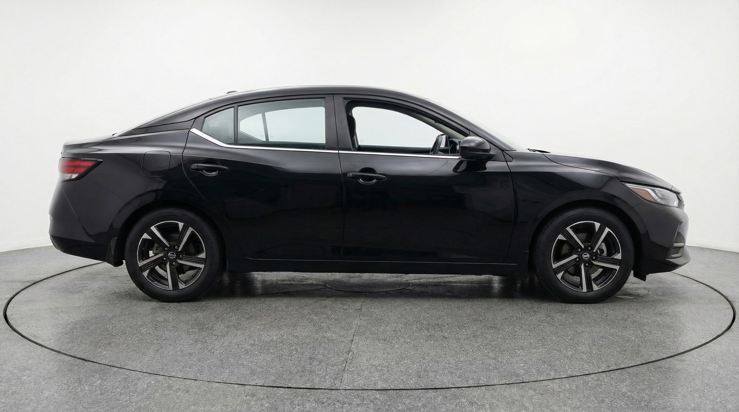 Thumbnail: 2025 Nissan Sentra - 8