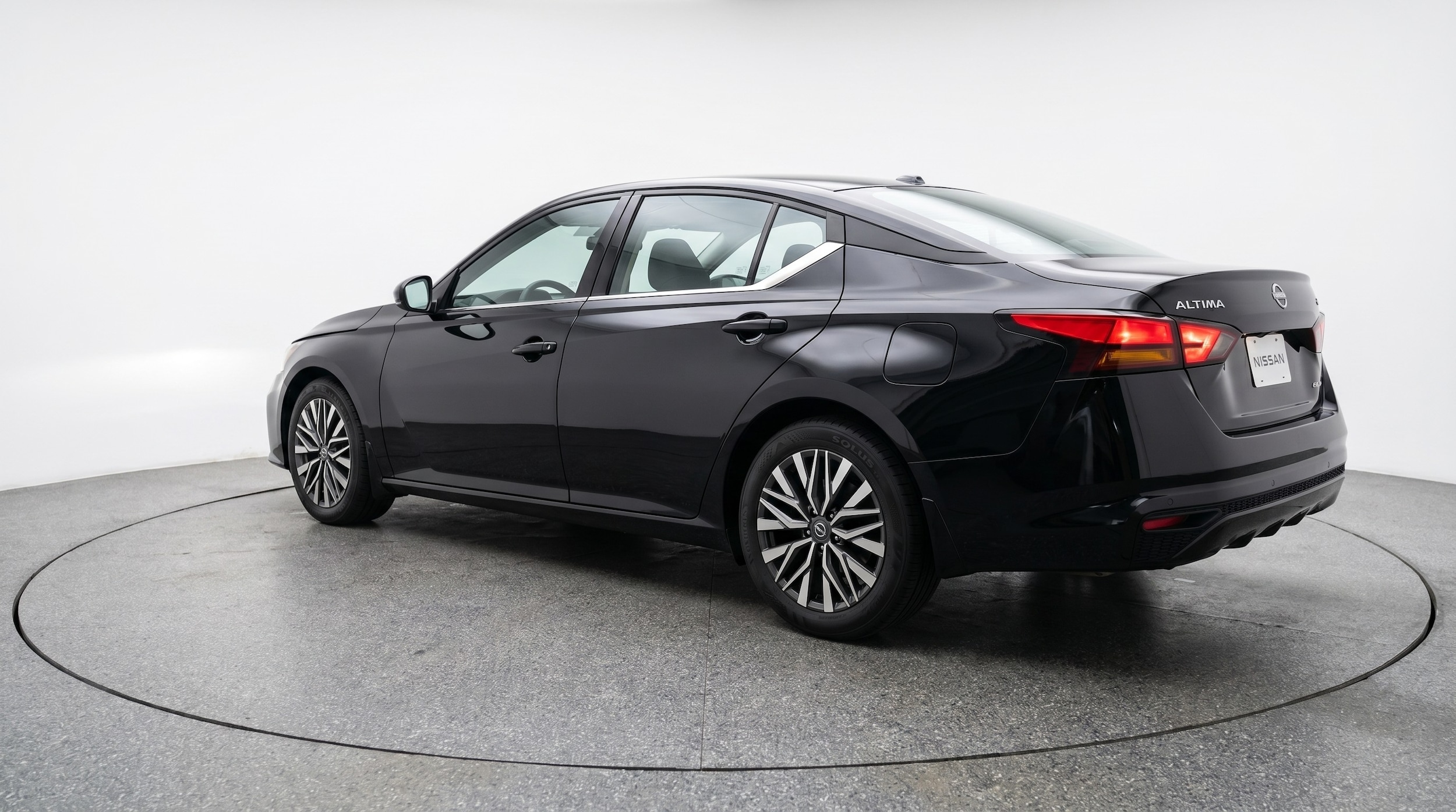 Thumbnail: 2025 Nissan Altima - 5