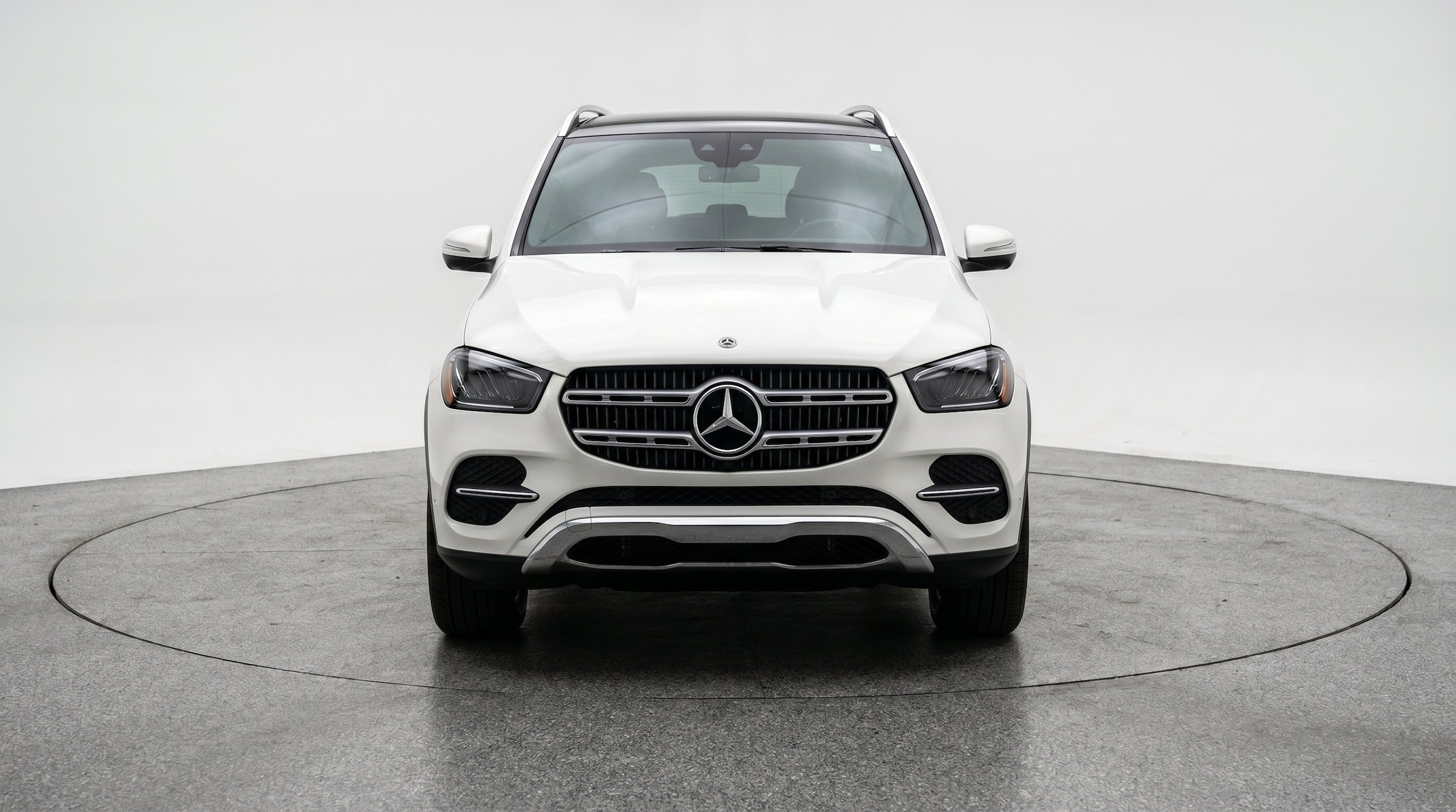 Thumbnail: 2026 Mercedes-Benz GLE - 2