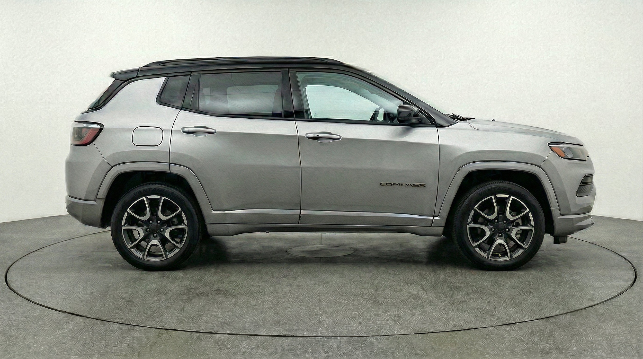 Thumbnail: 2025 Jeep Compass - 10