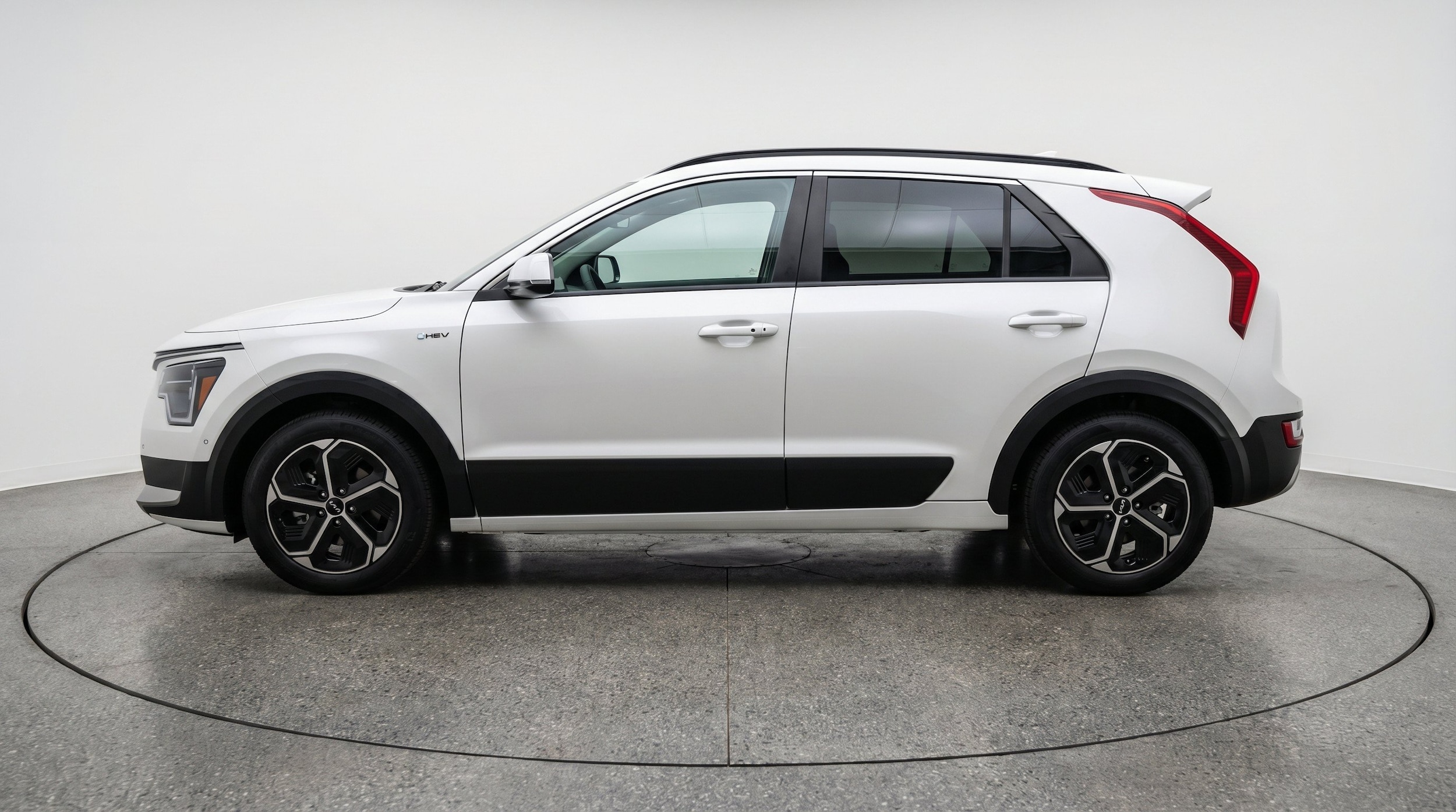 Thumbnail: 2026 Kia Niro - 5