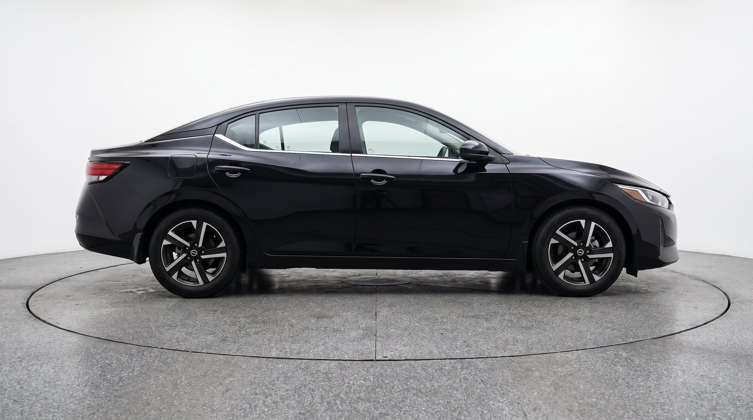 Thumbnail: 2025 Nissan Sentra - 11