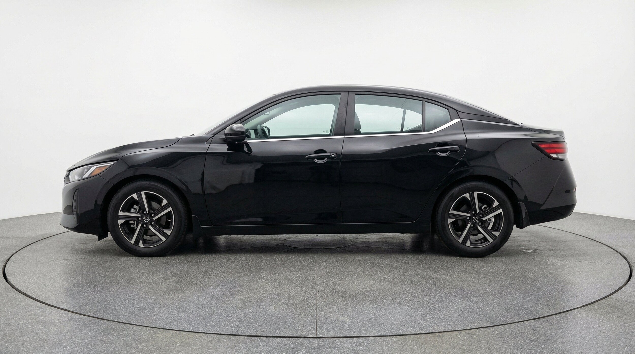 Thumbnail: 2025 Nissan Sentra - 5