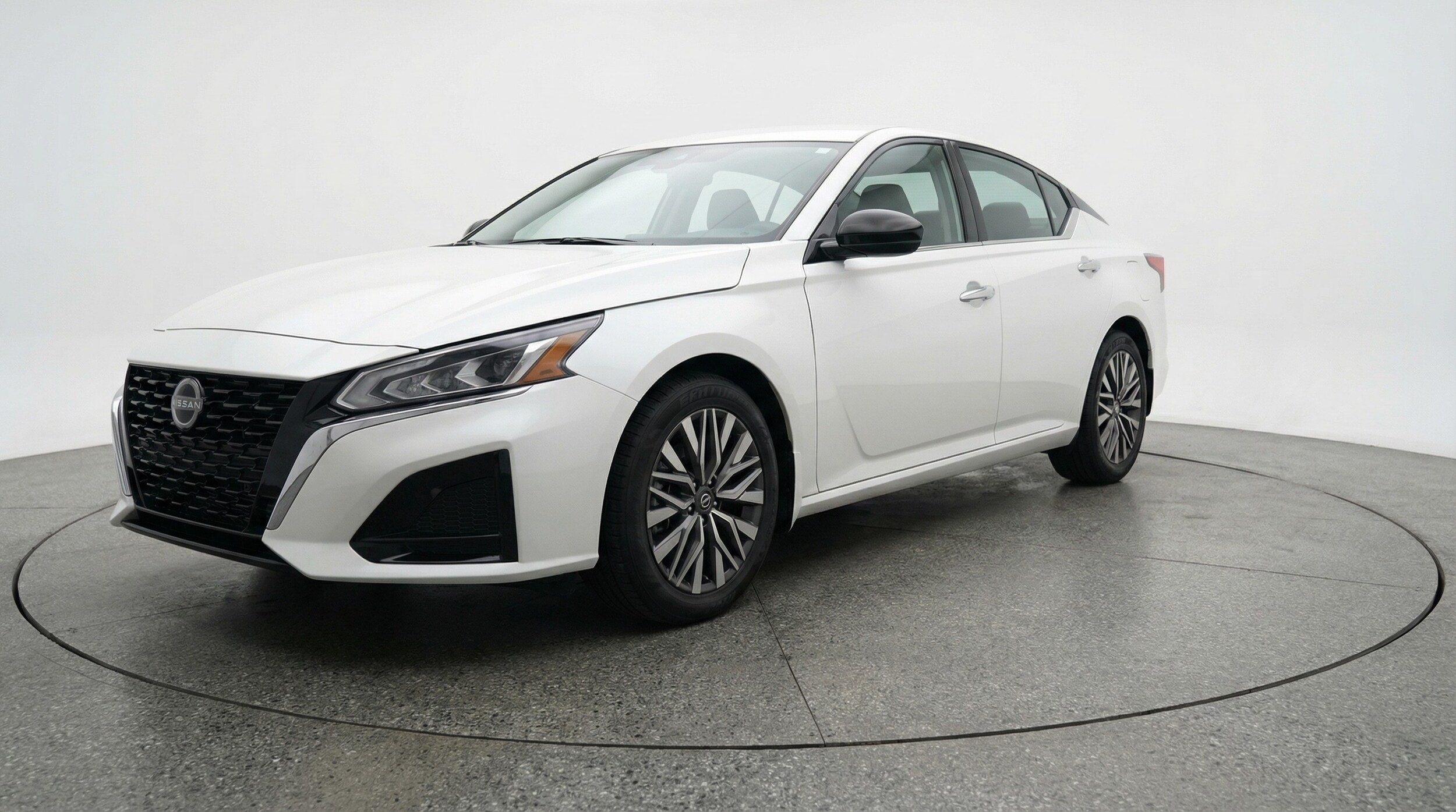 Thumbnail: 2025 Nissan Altima - 3