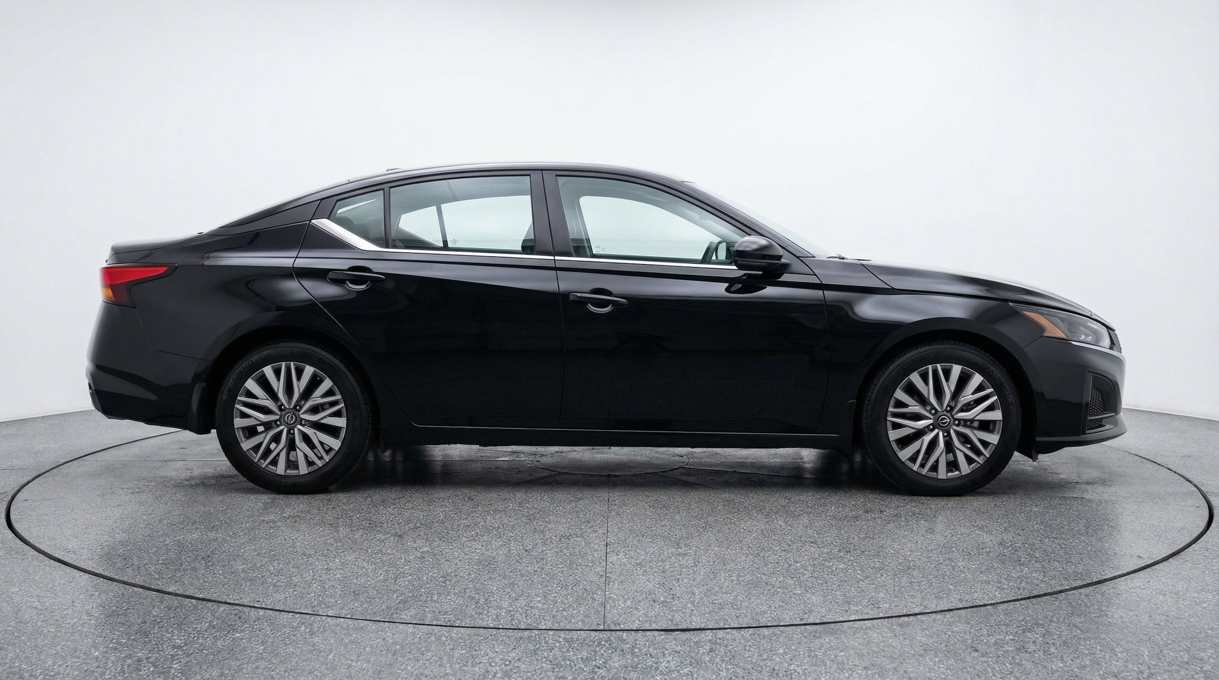 Thumbnail: 2026 Nissan Altima - 10