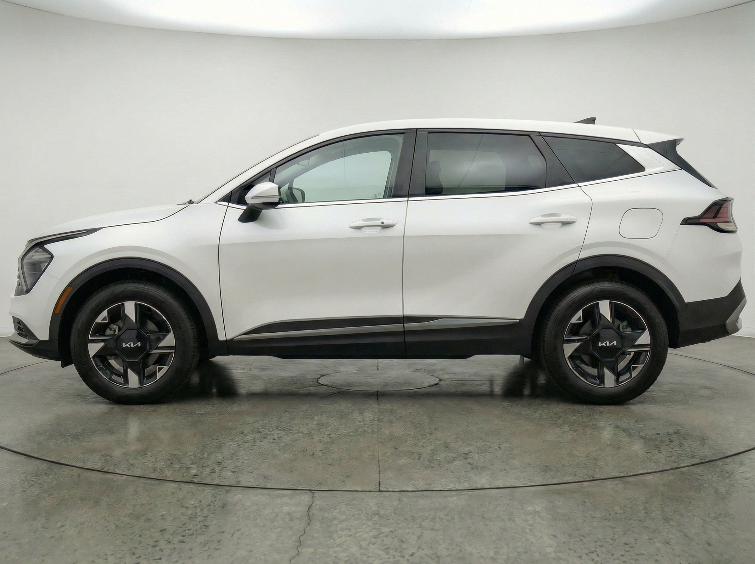 Thumbnail: 2026 Kia Sportage - 5