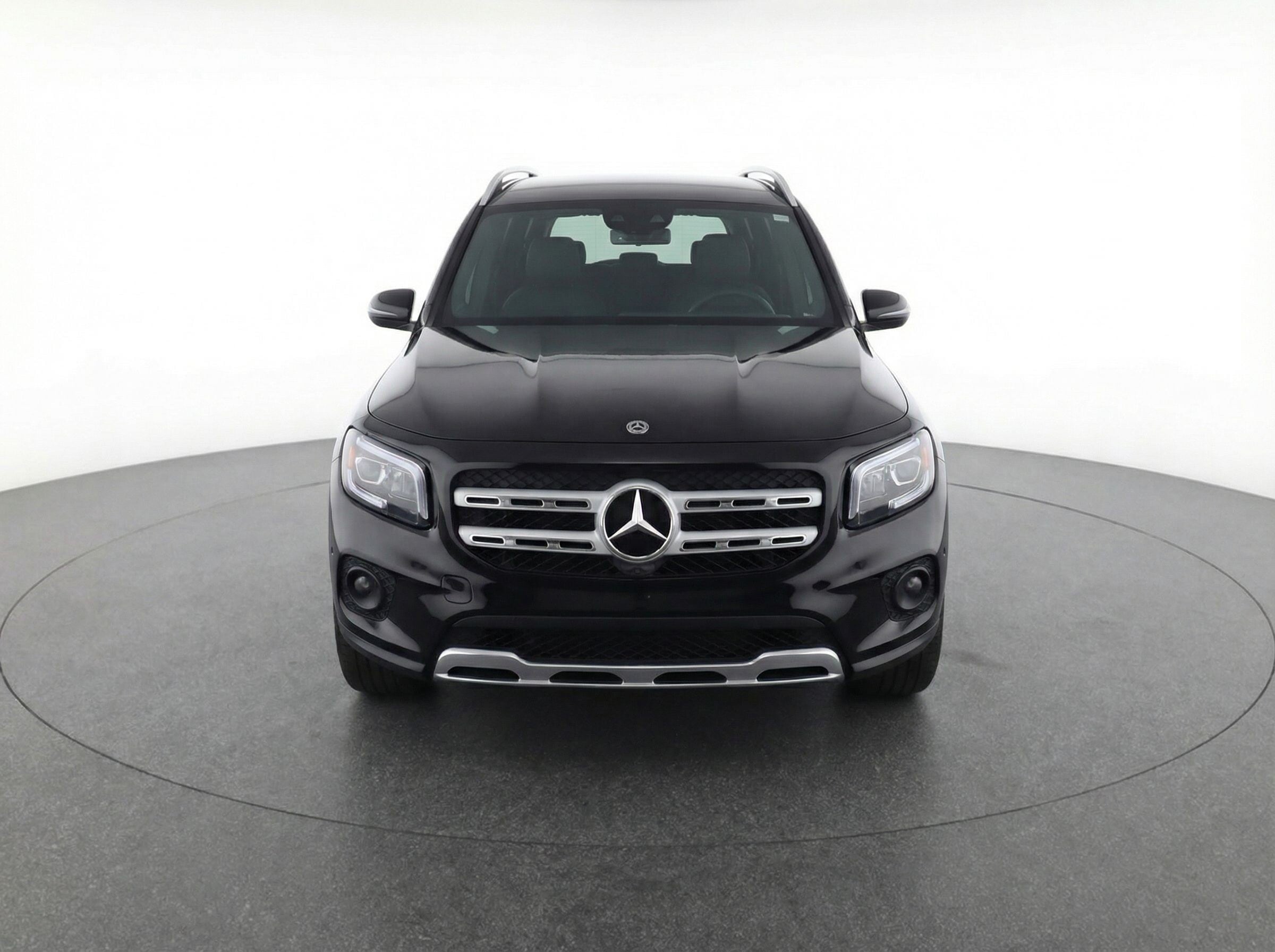 Thumbnail: 2025 Mercedes-Benz GLB - 2