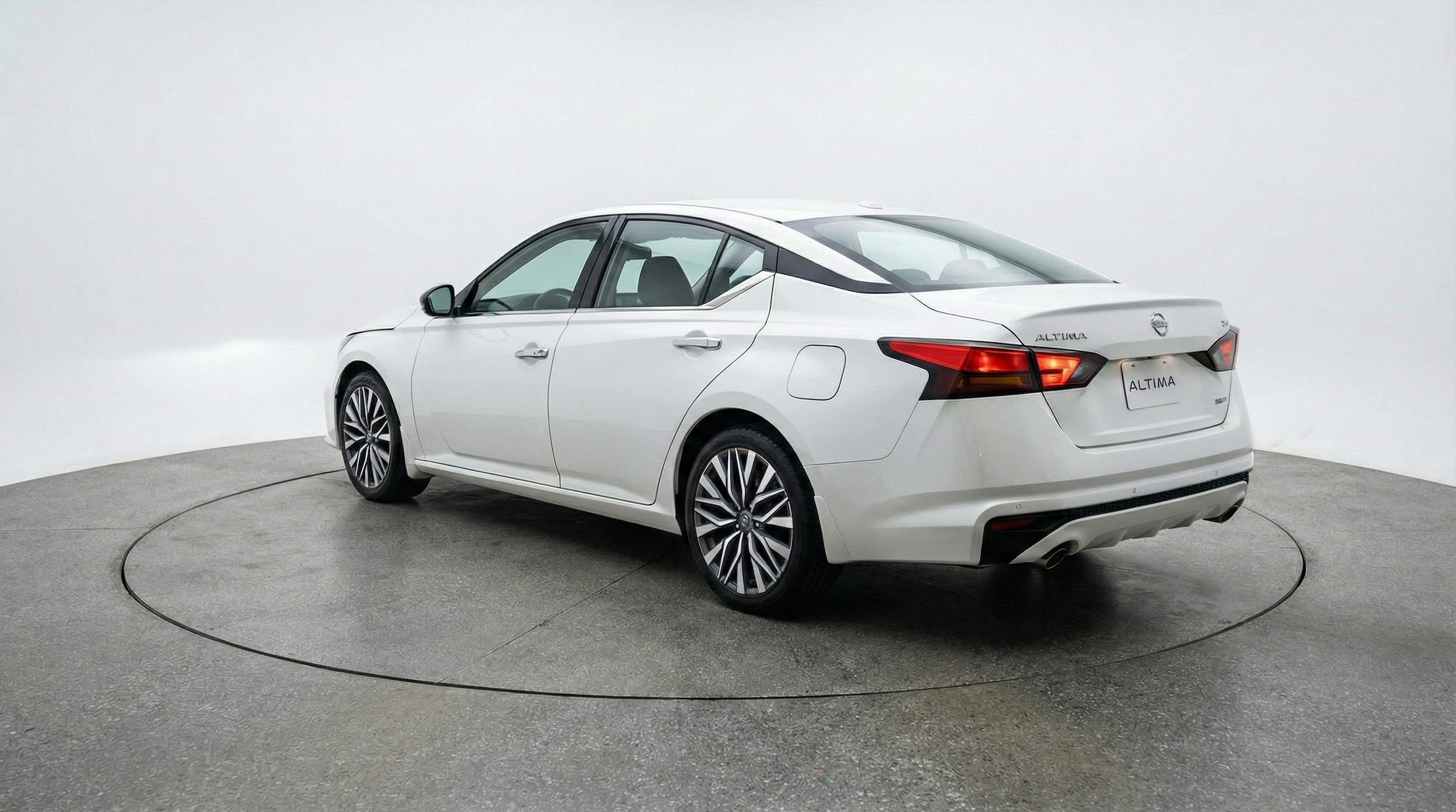 Thumbnail: 2025 Nissan Altima - 5