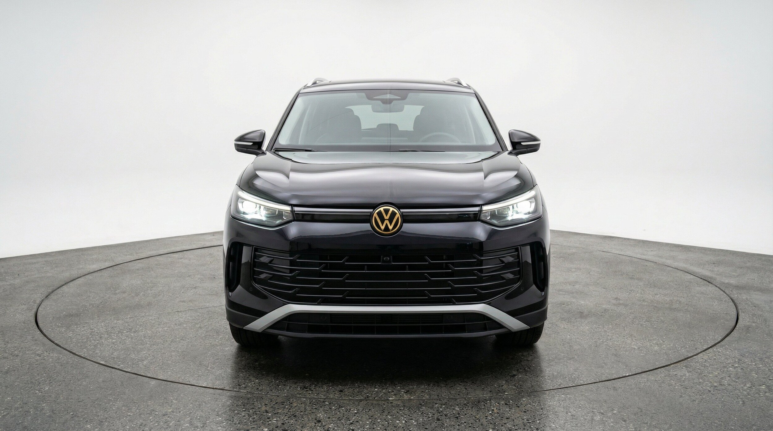 Thumbnail: 2026 Volkswagen Tiguan - 2