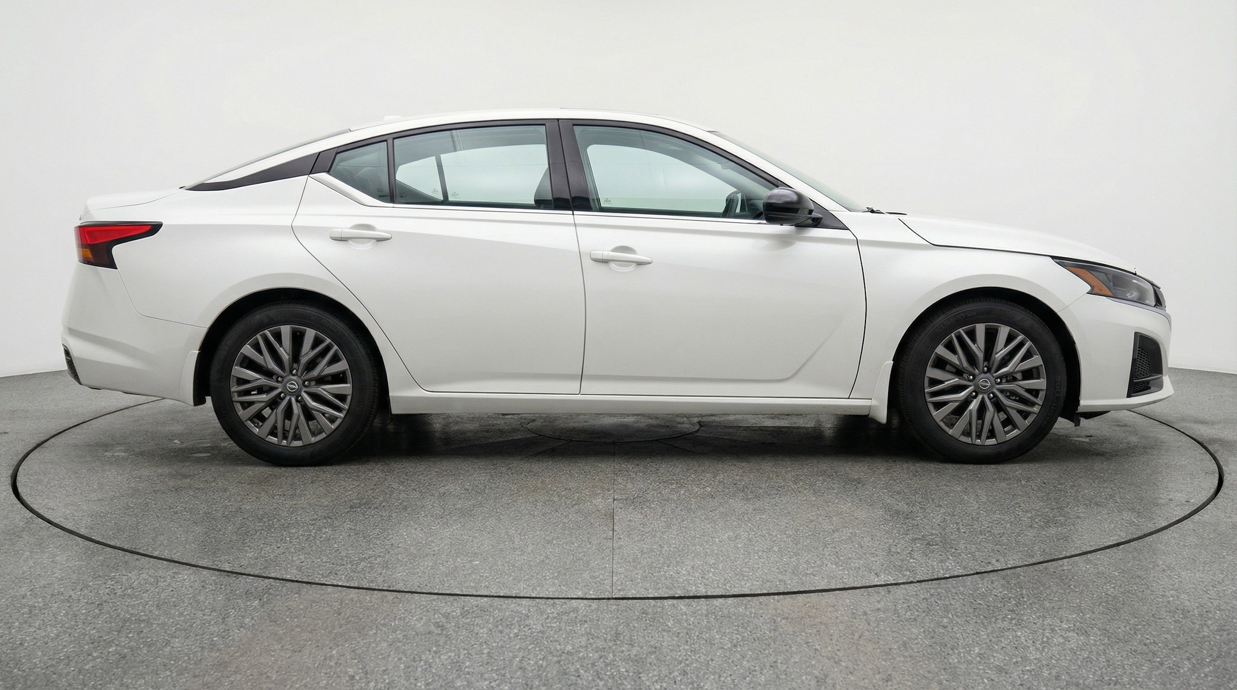 Thumbnail: 2025 Nissan Altima - 11