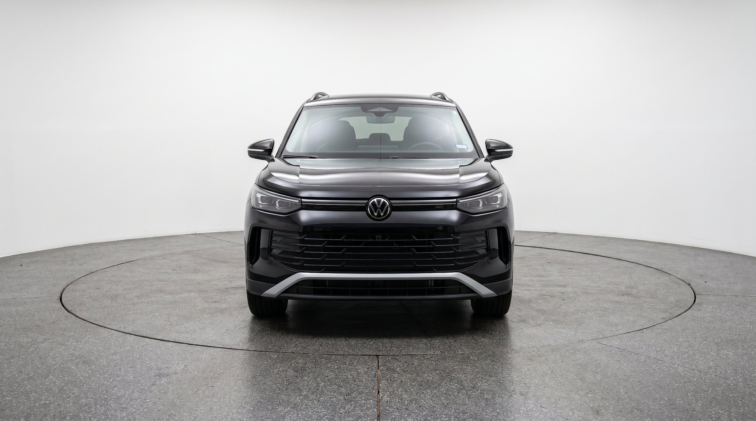 Thumbnail: 2026 Volkswagen Tiguan - 2