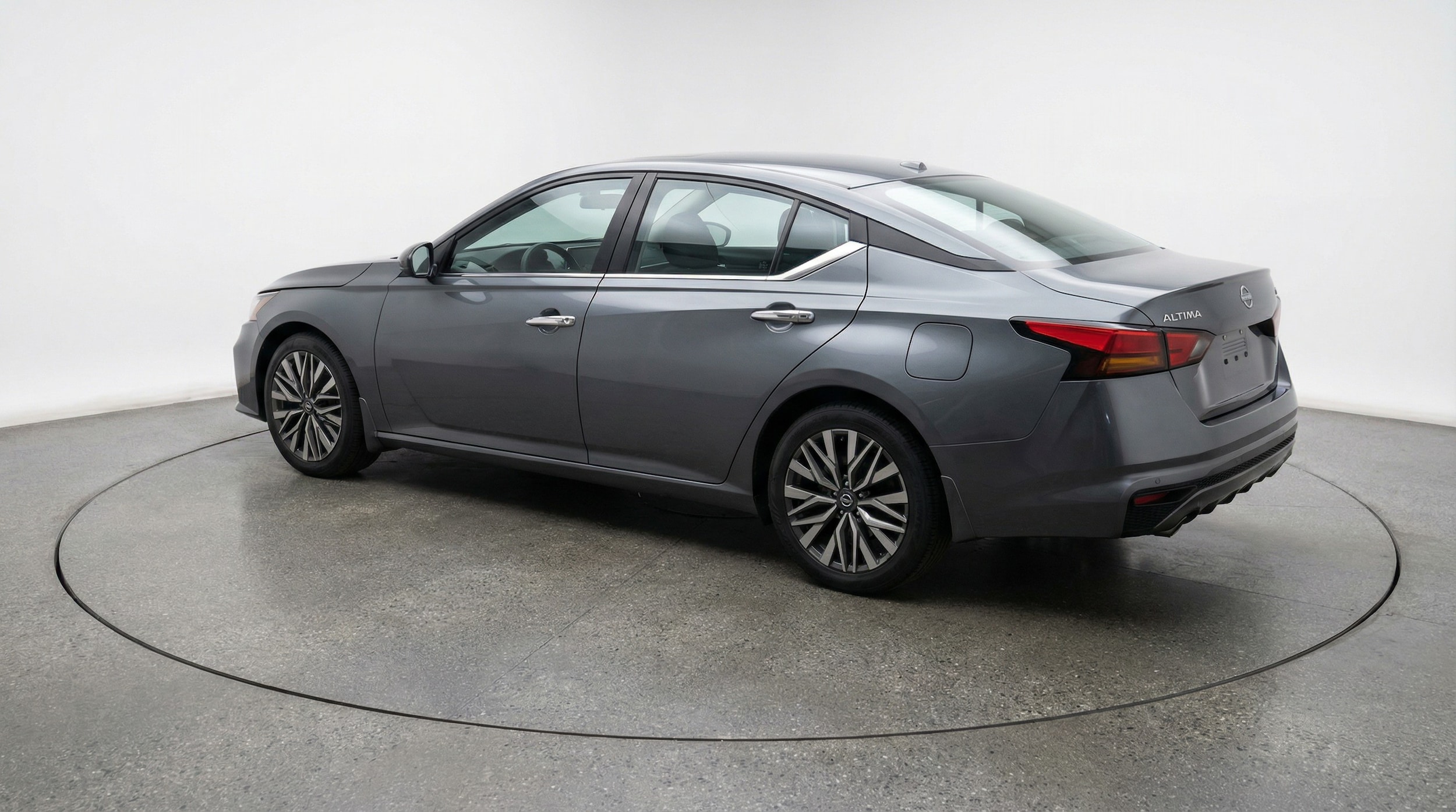Thumbnail: 2025 Nissan Altima - 5