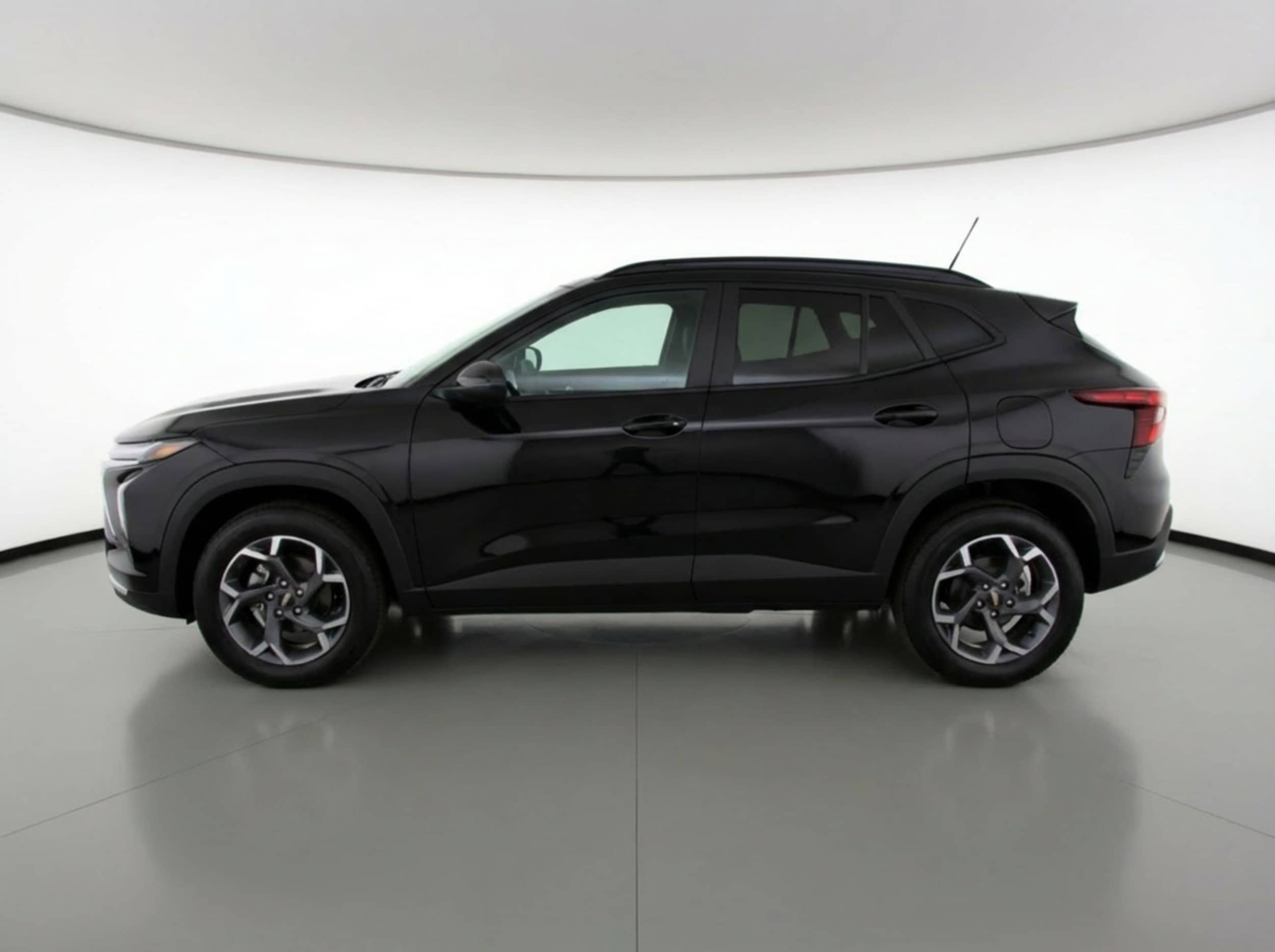Thumbnail: 2025 Chevrolet Trax - 5
