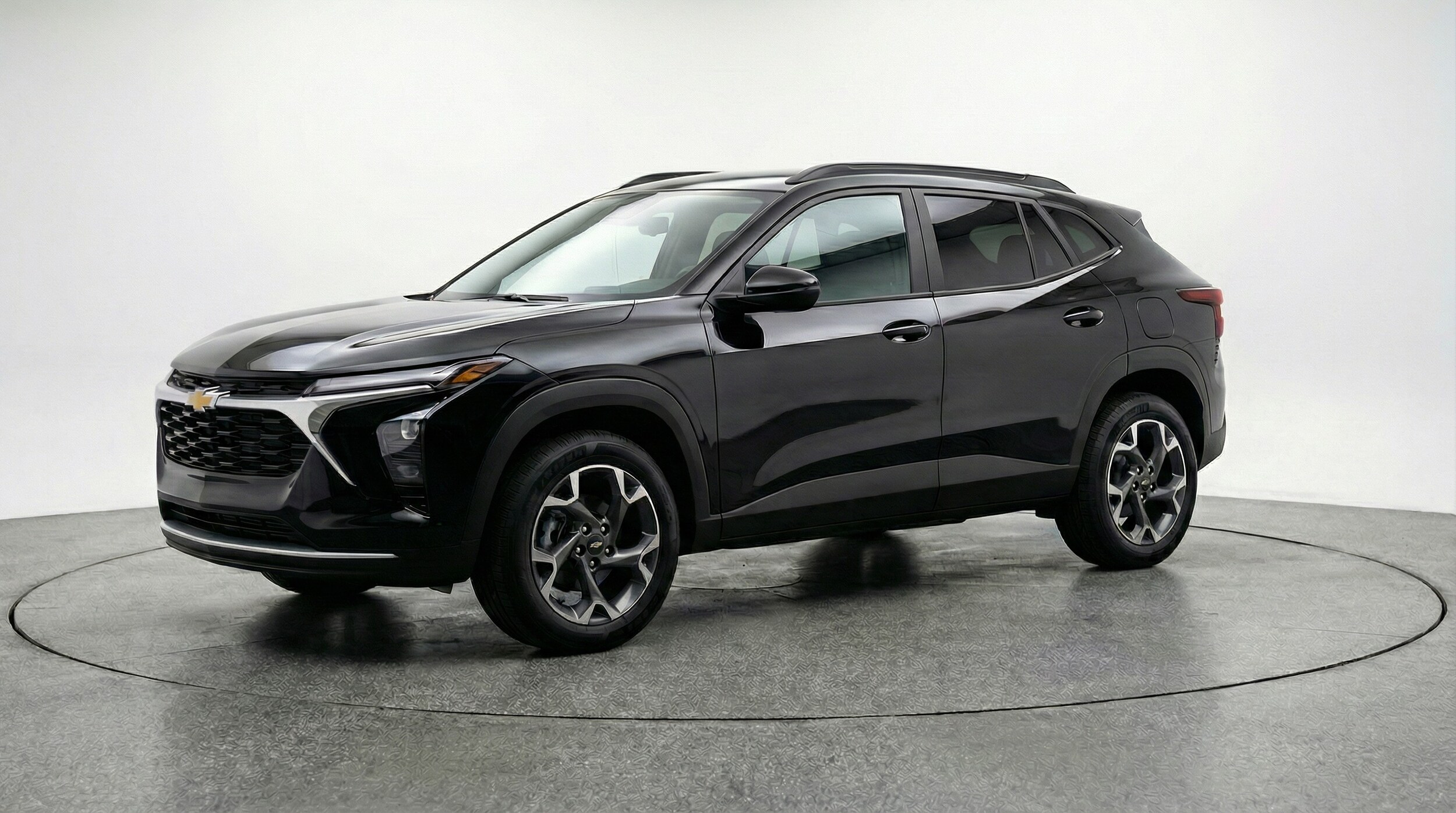 Thumbnail: 2025 Chevrolet Trax - 3