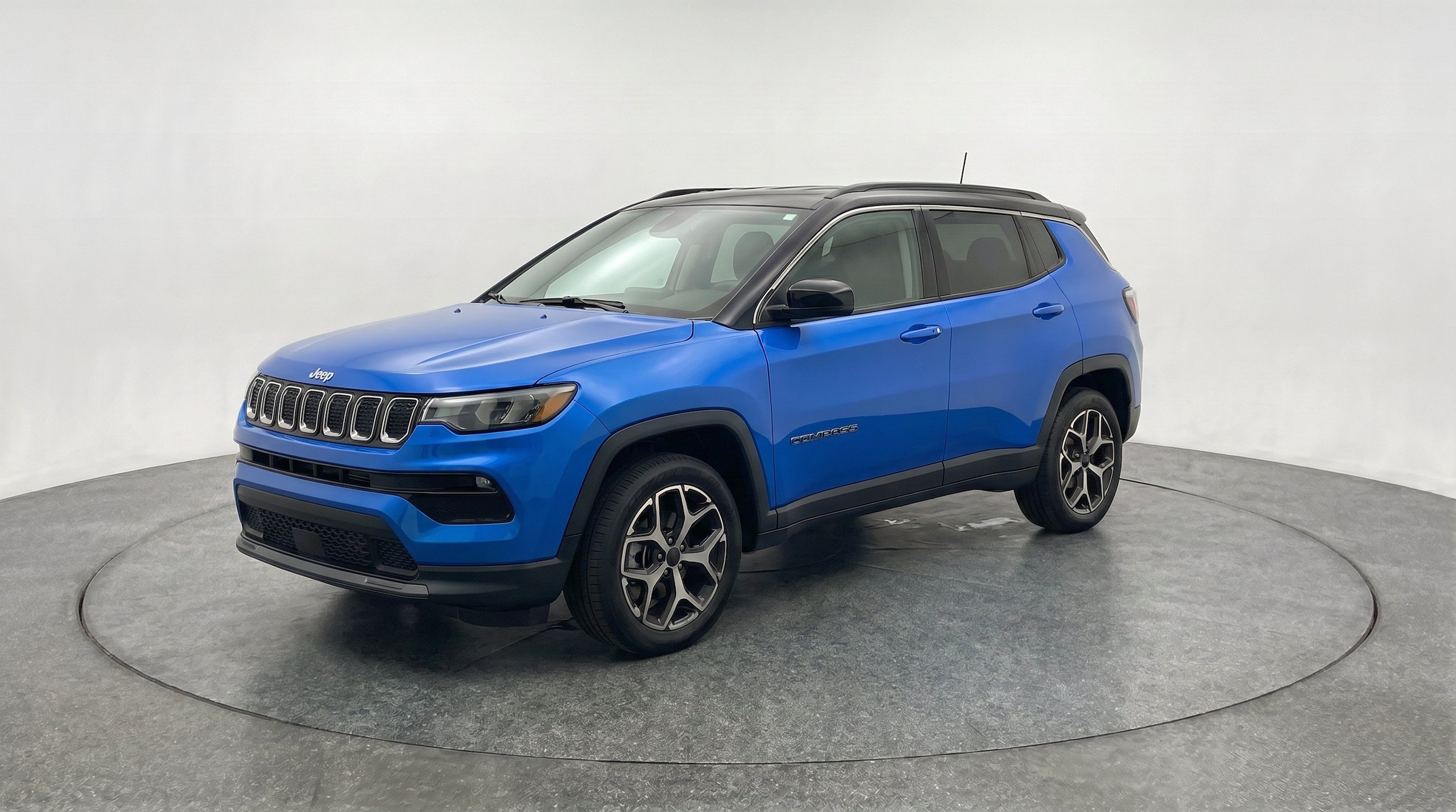 Thumbnail: 2025 Jeep Compass - 3
